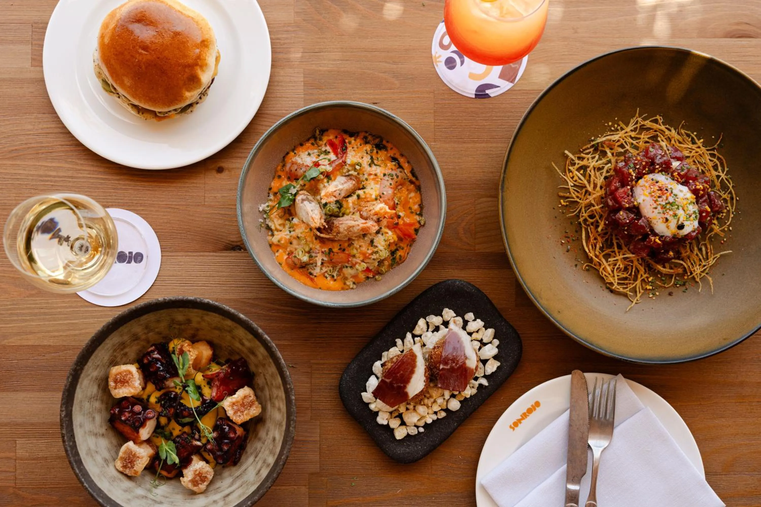 Food and drinks in Hyde Hotel Ibiza Beach Resort by ACCOR