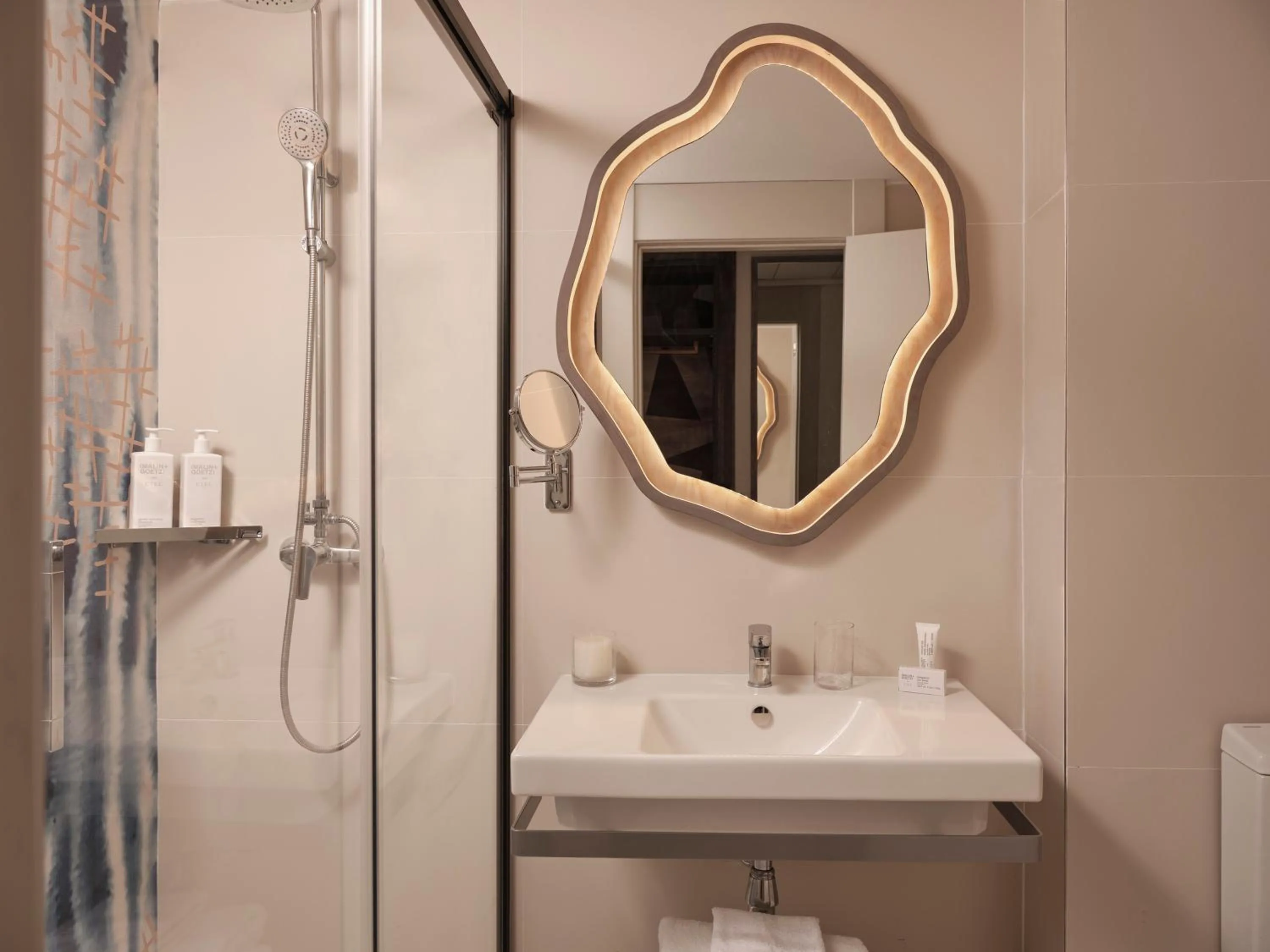 Bathroom in Hyde Hotel Ibiza Beach Resort by ACCOR