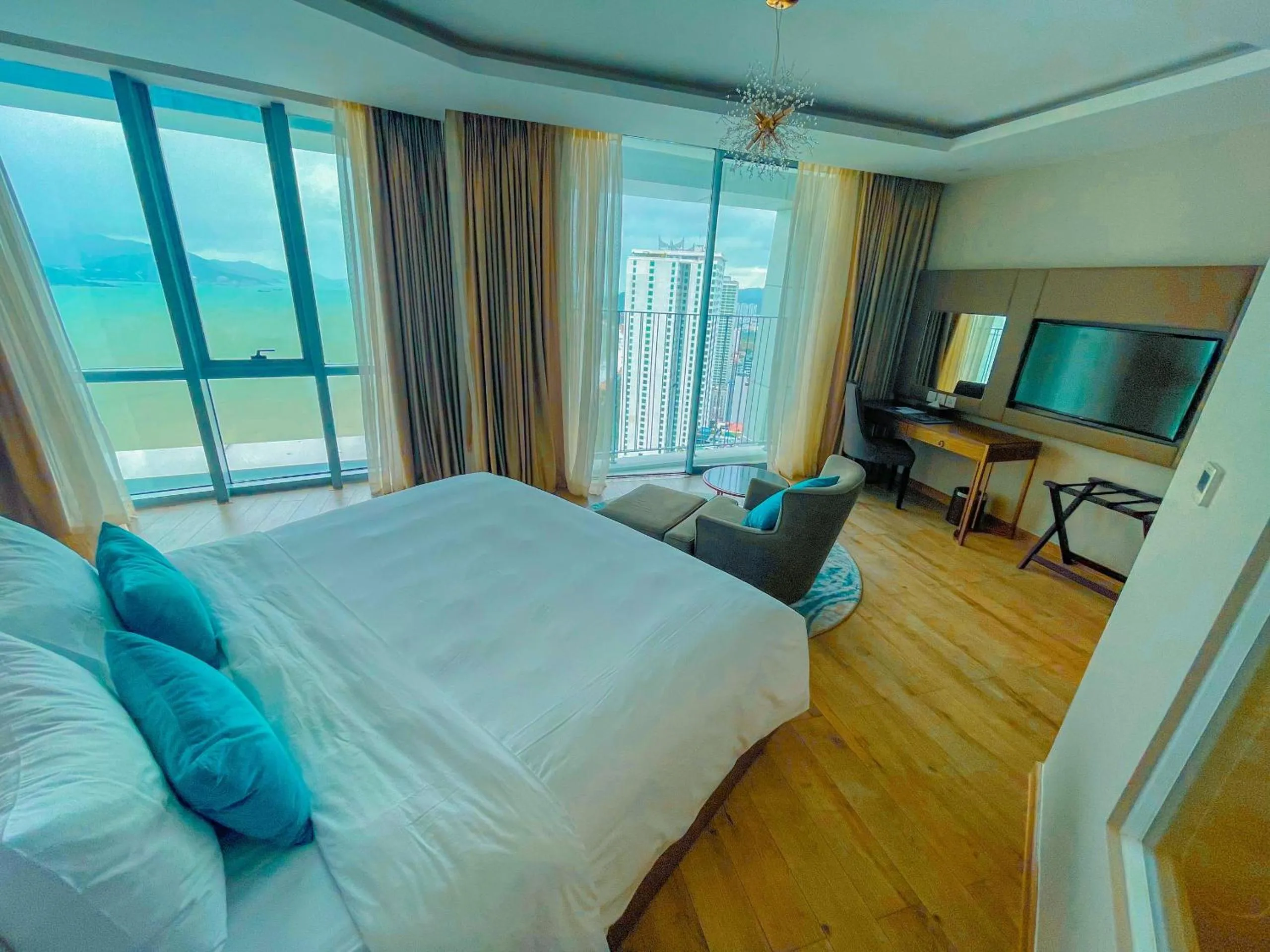 Bed in PANORAMA Condotel by HLG