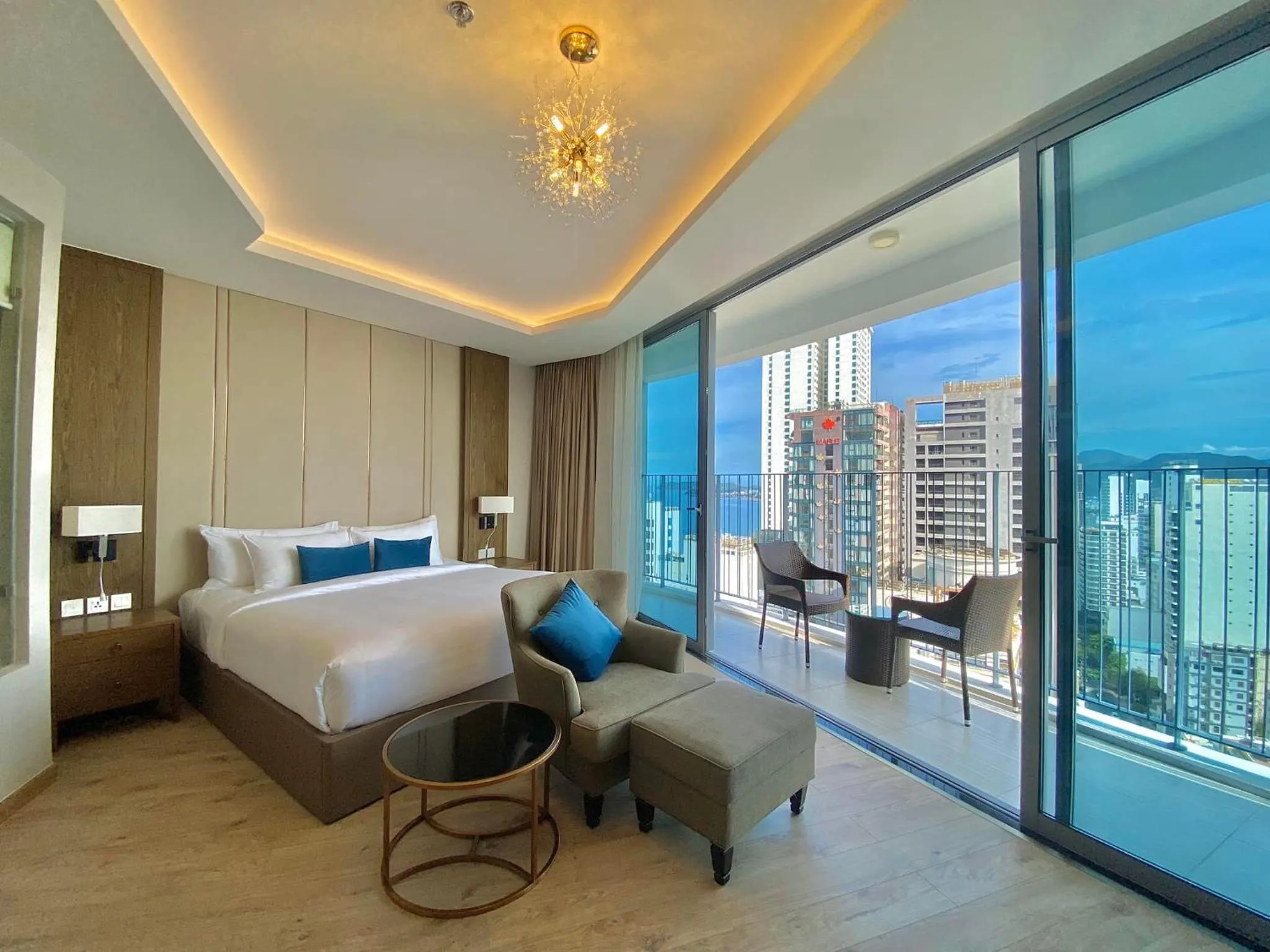 Patio, Bed in PANORAMA Condotel by HLG