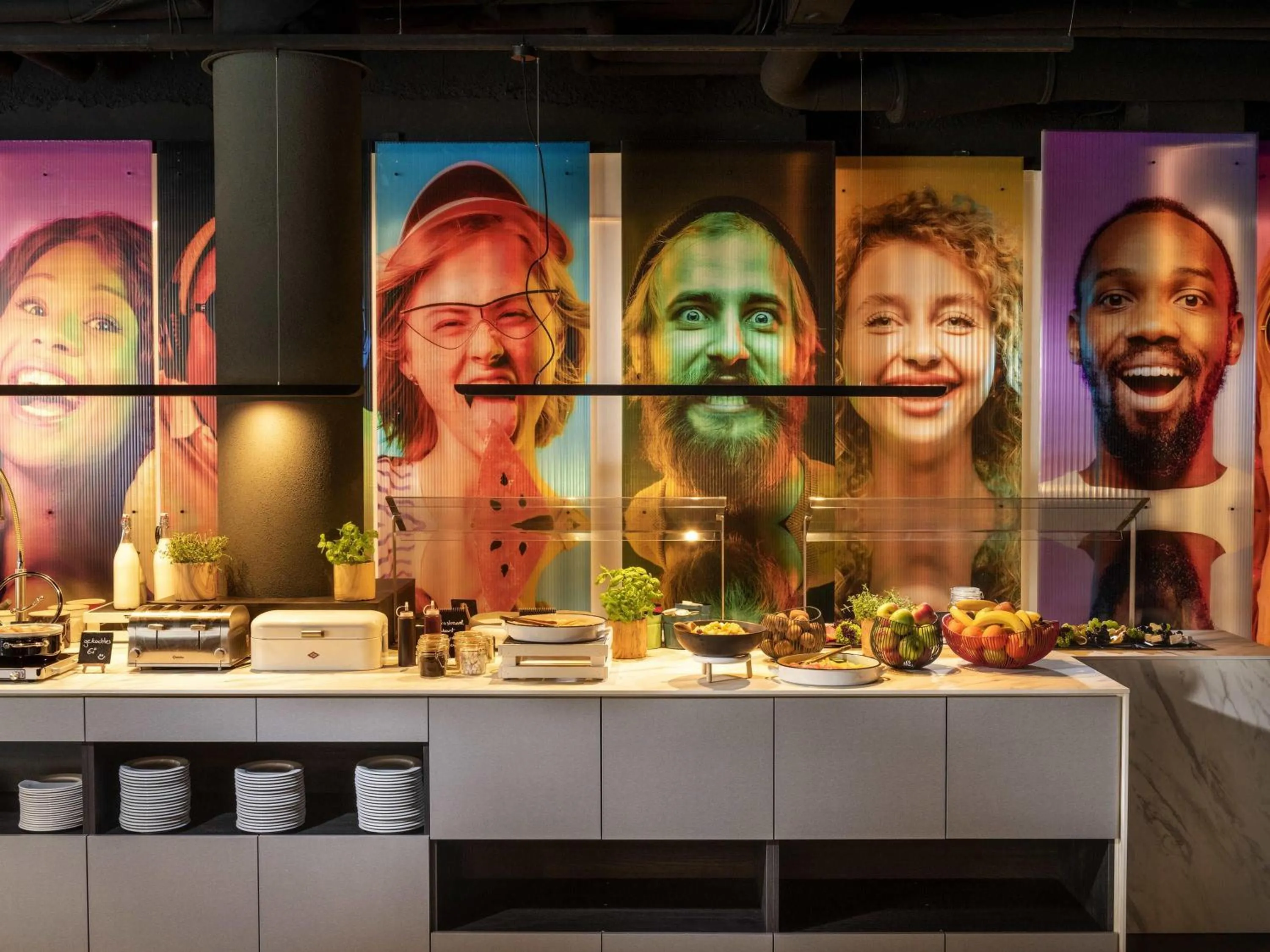 Restaurant/places to eat in ibis Styles Berlin Treptow