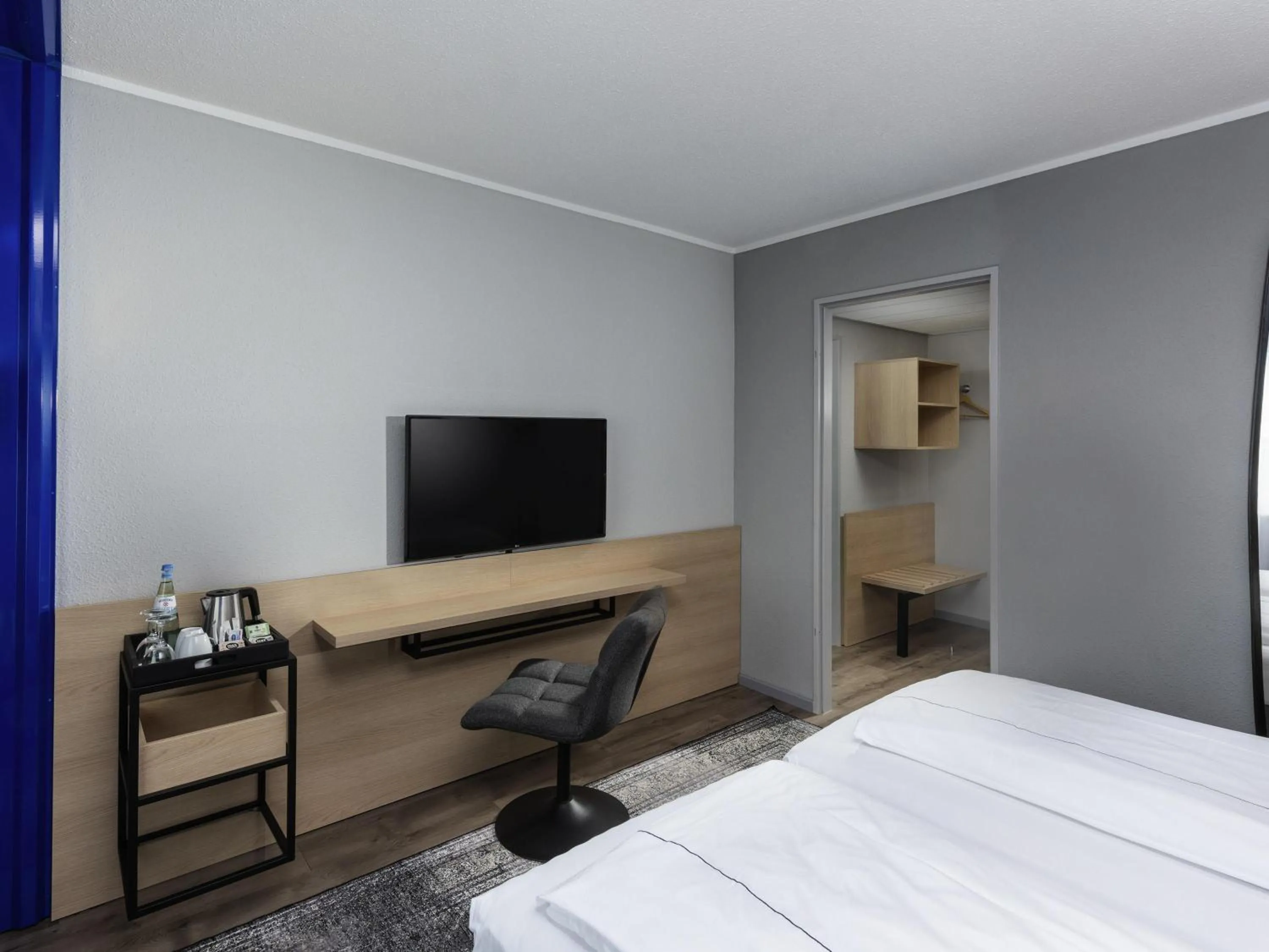 Bedroom, Bed in ibis Styles Berlin Treptow