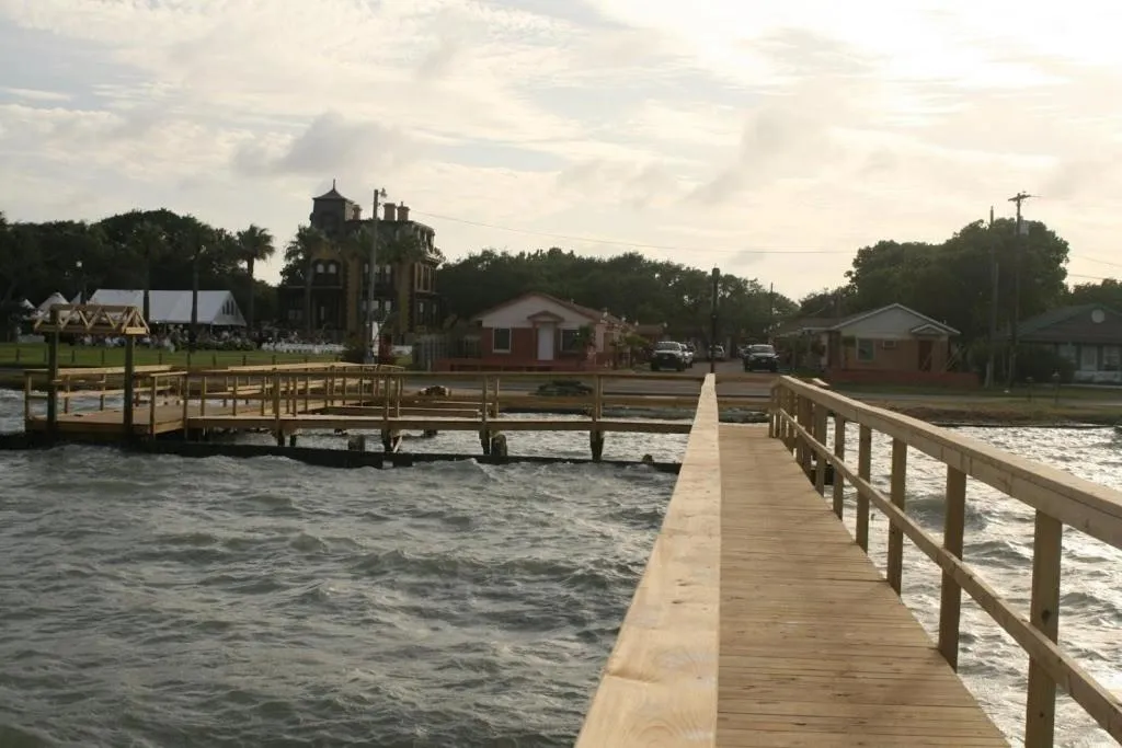 Day in Bayfront Cottages