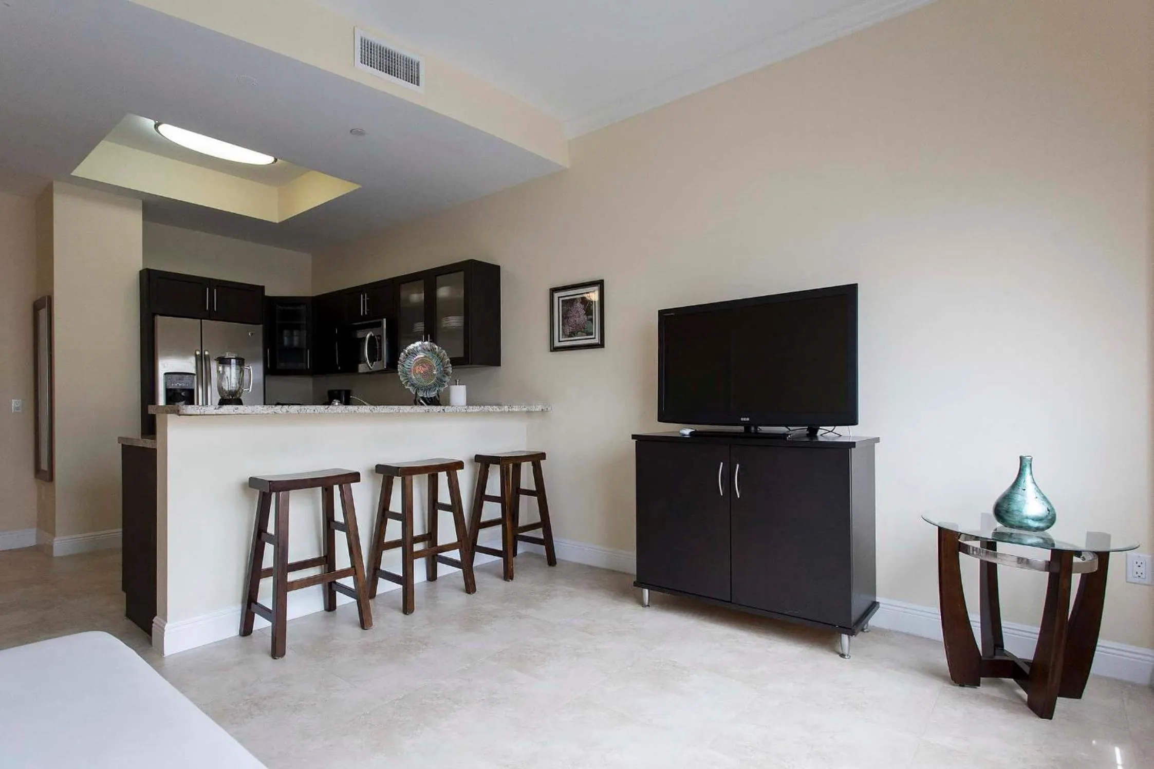 Living room in Westover Arms Hotel