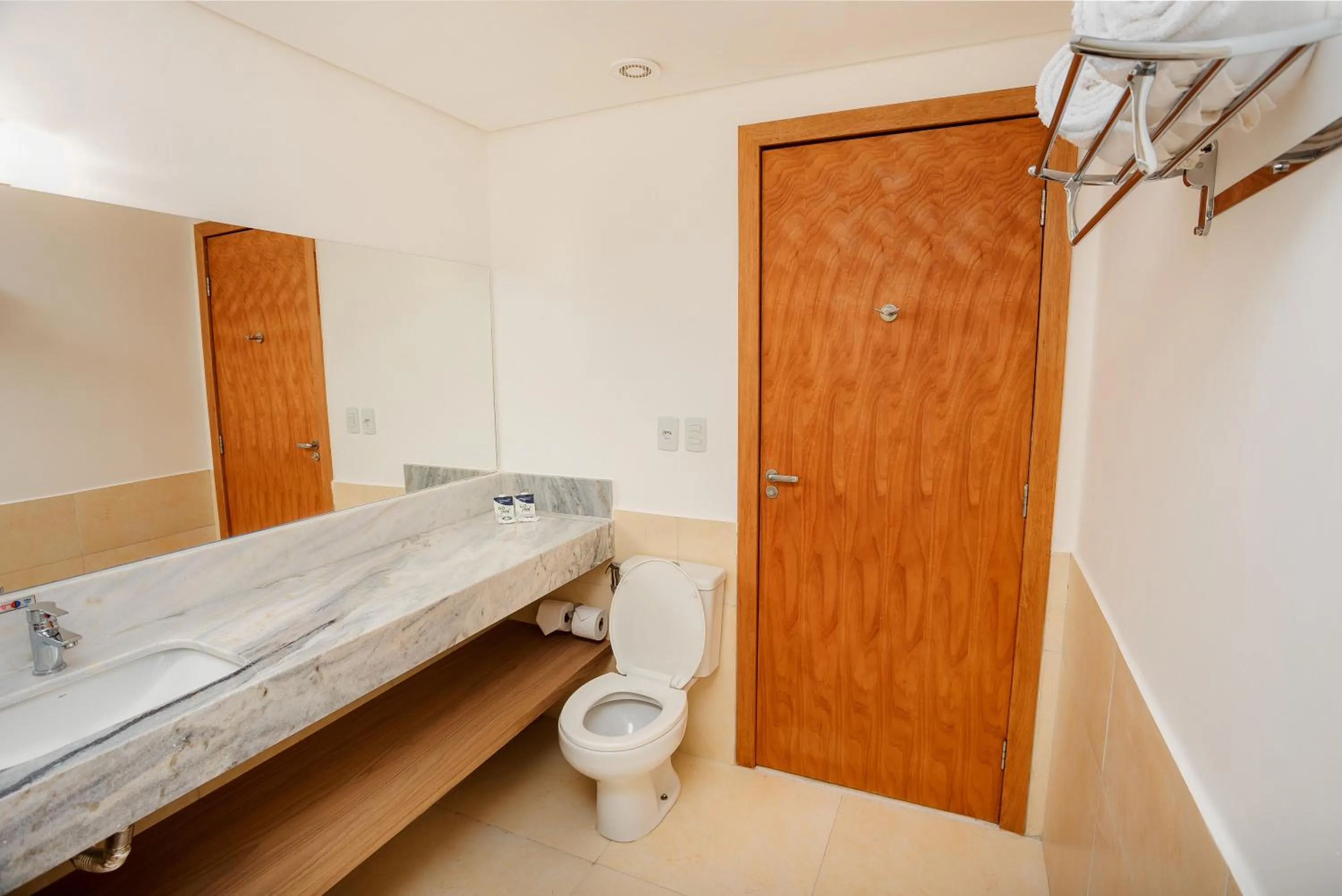 Bathroom in Go Inn Goiana by Atlantica Hotels