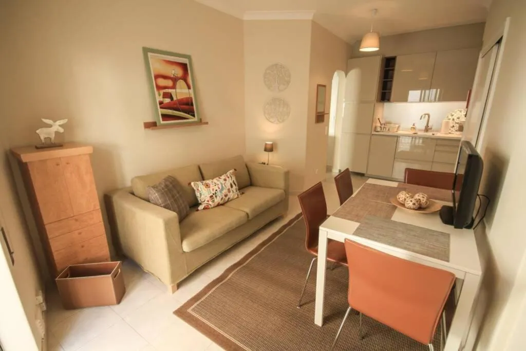 Townhouse w Beautiful terrace - 360 degrees views!