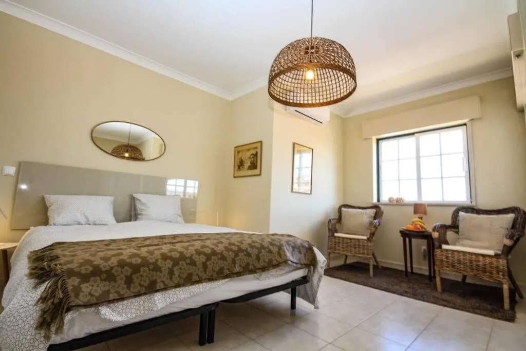 Townhouse w Beautiful terrace - 360 degrees views!