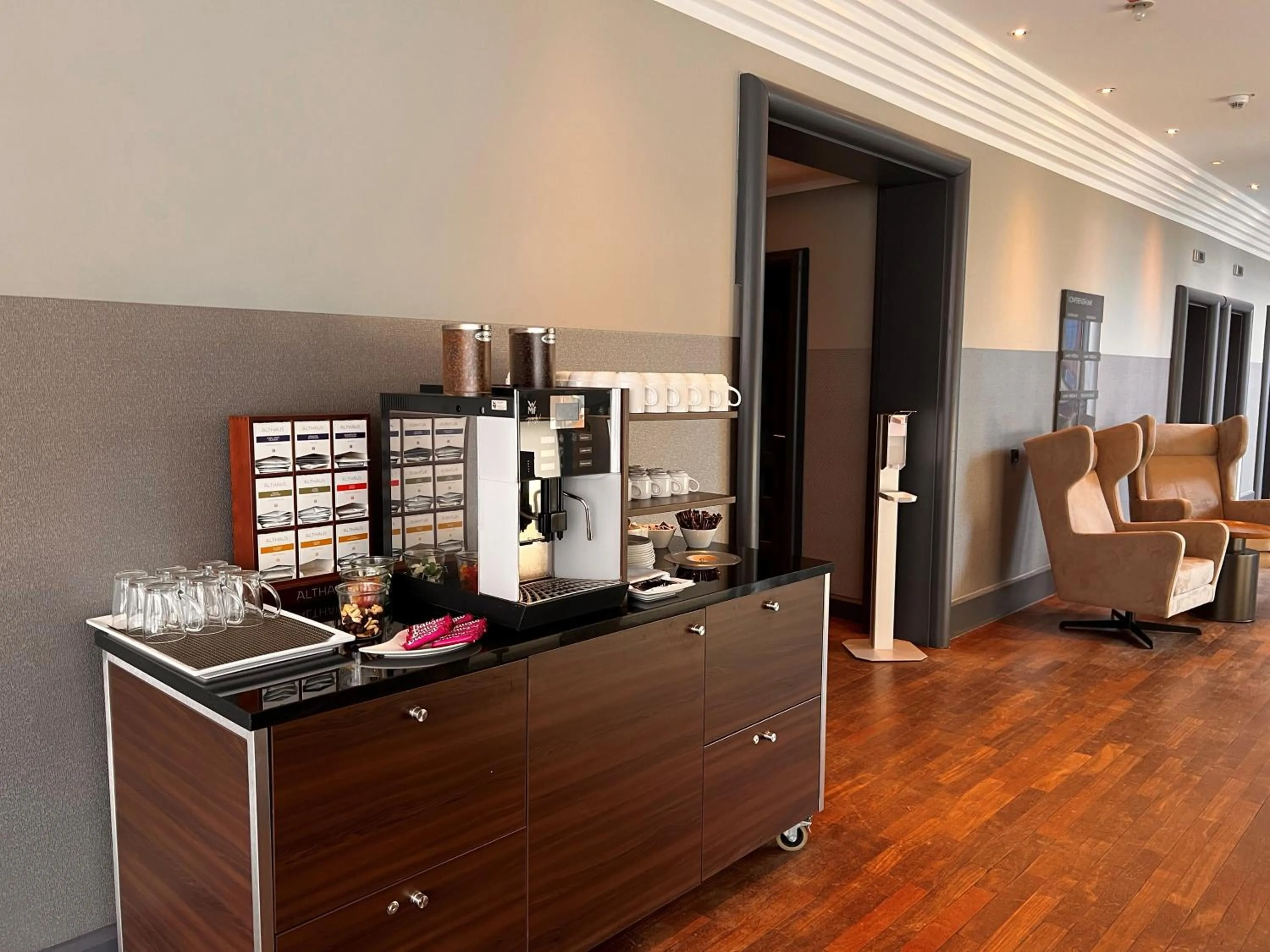 Lobby or reception in SCOTTY & PAUL Hotel Deggendorf