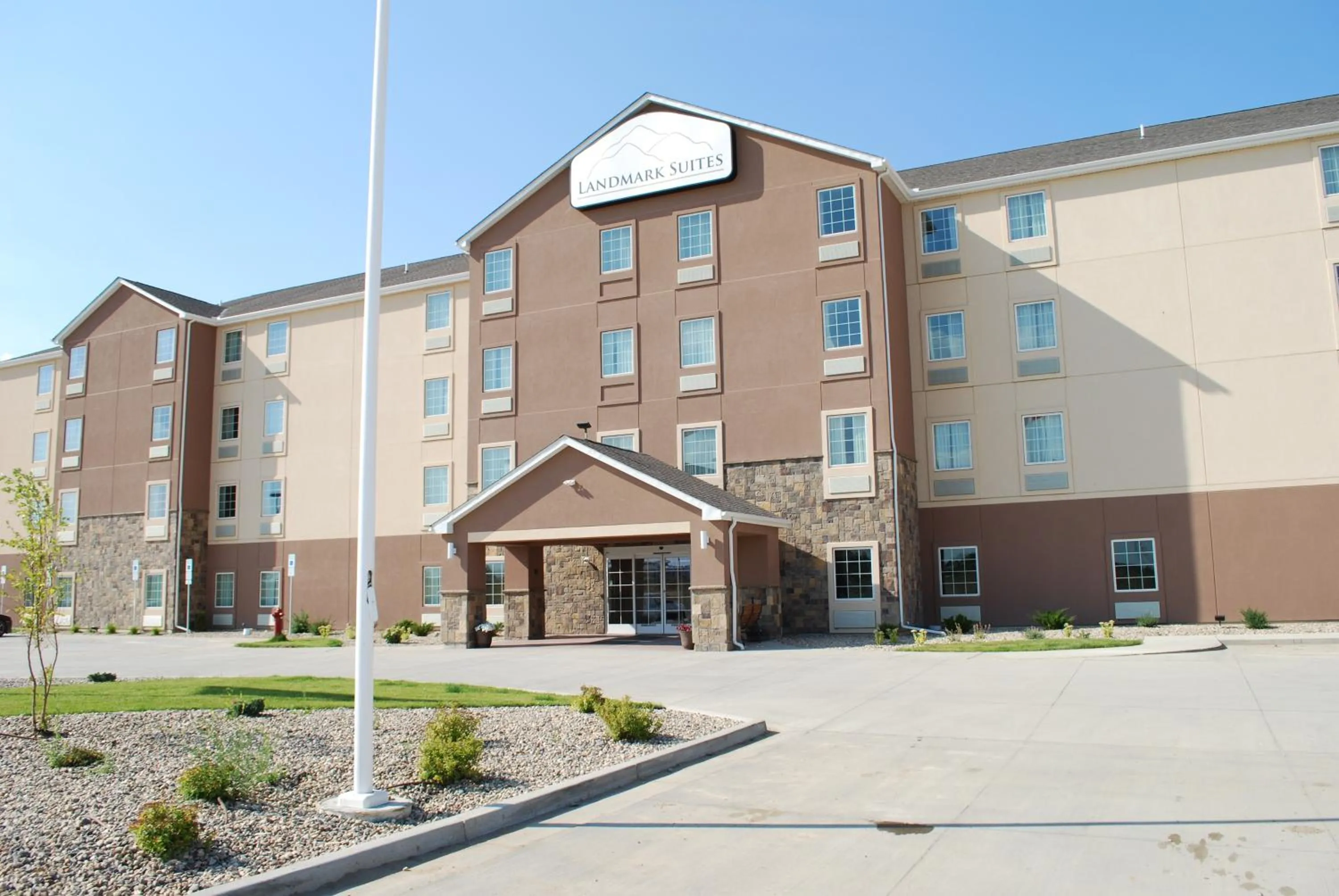 Property building in Landmark Suites - Williston