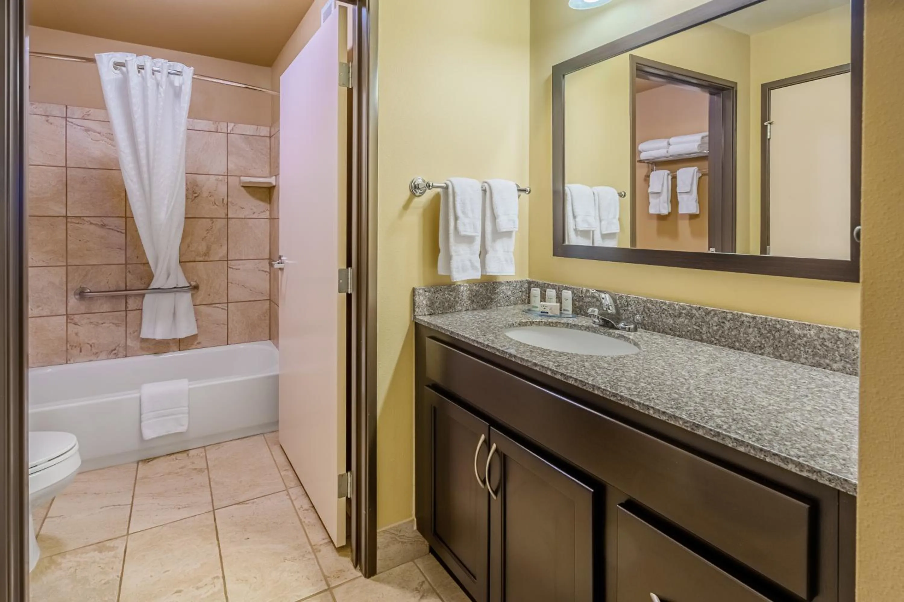 Shower in Landmark Suites - Williston