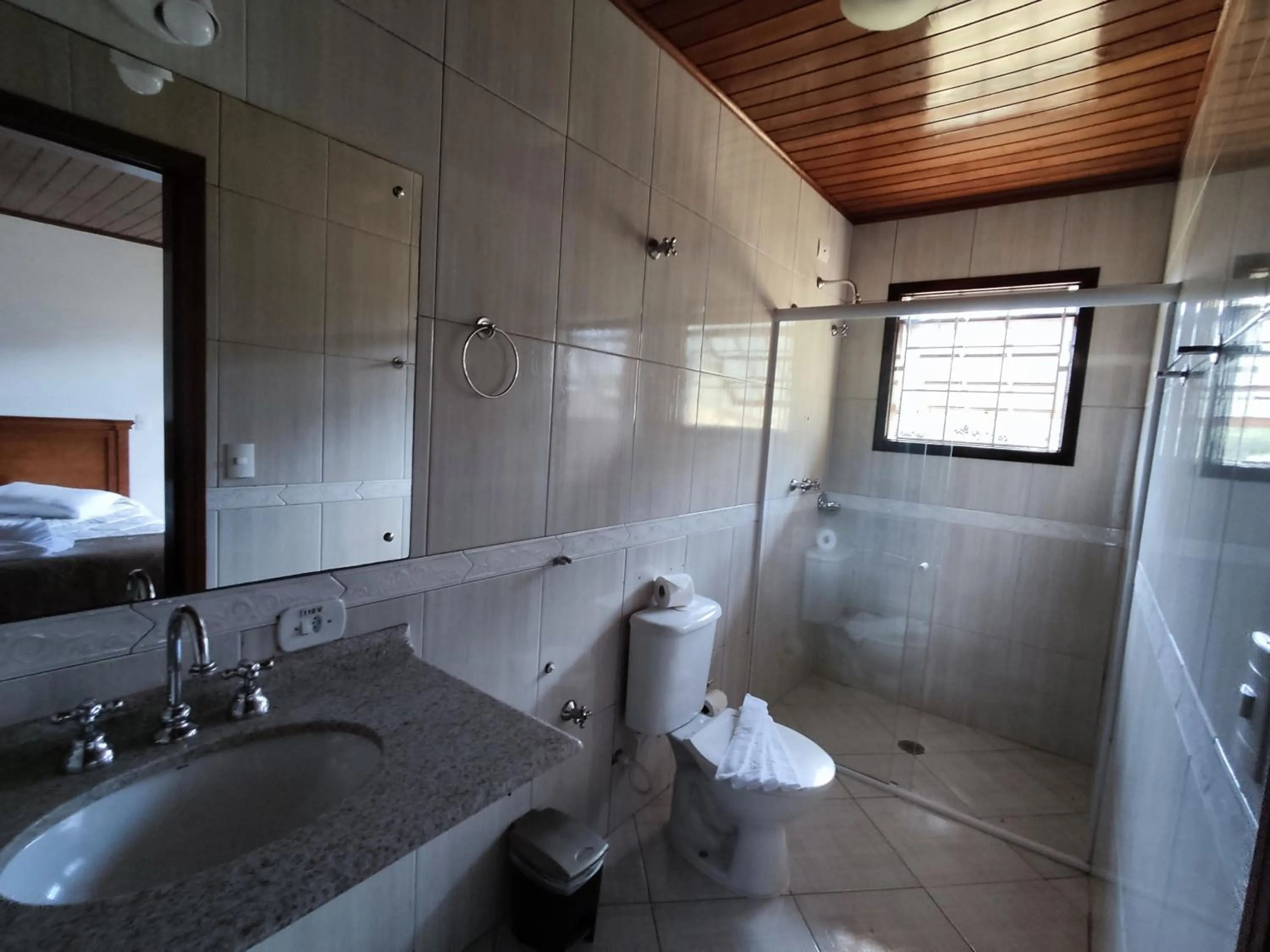 Bathroom in Pousada Portal da Serra