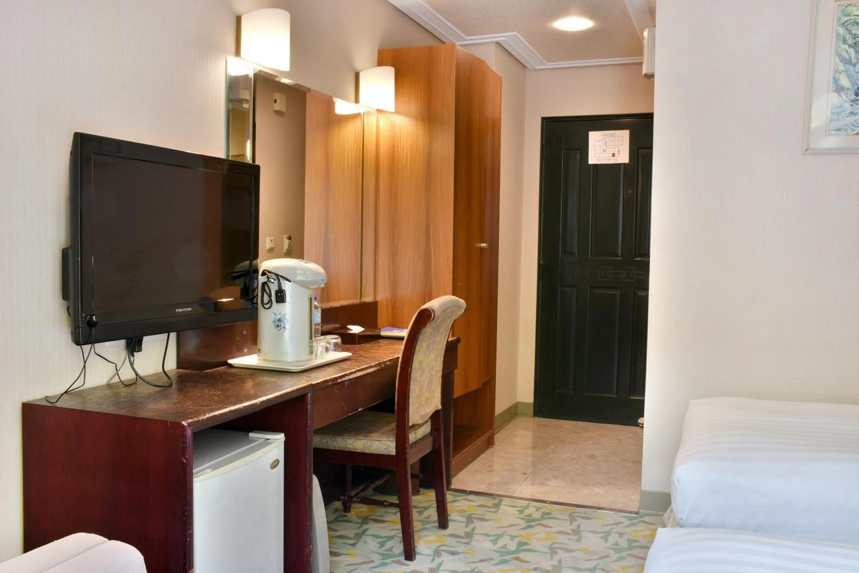 Lounge or bar in Honey Moon Hotel