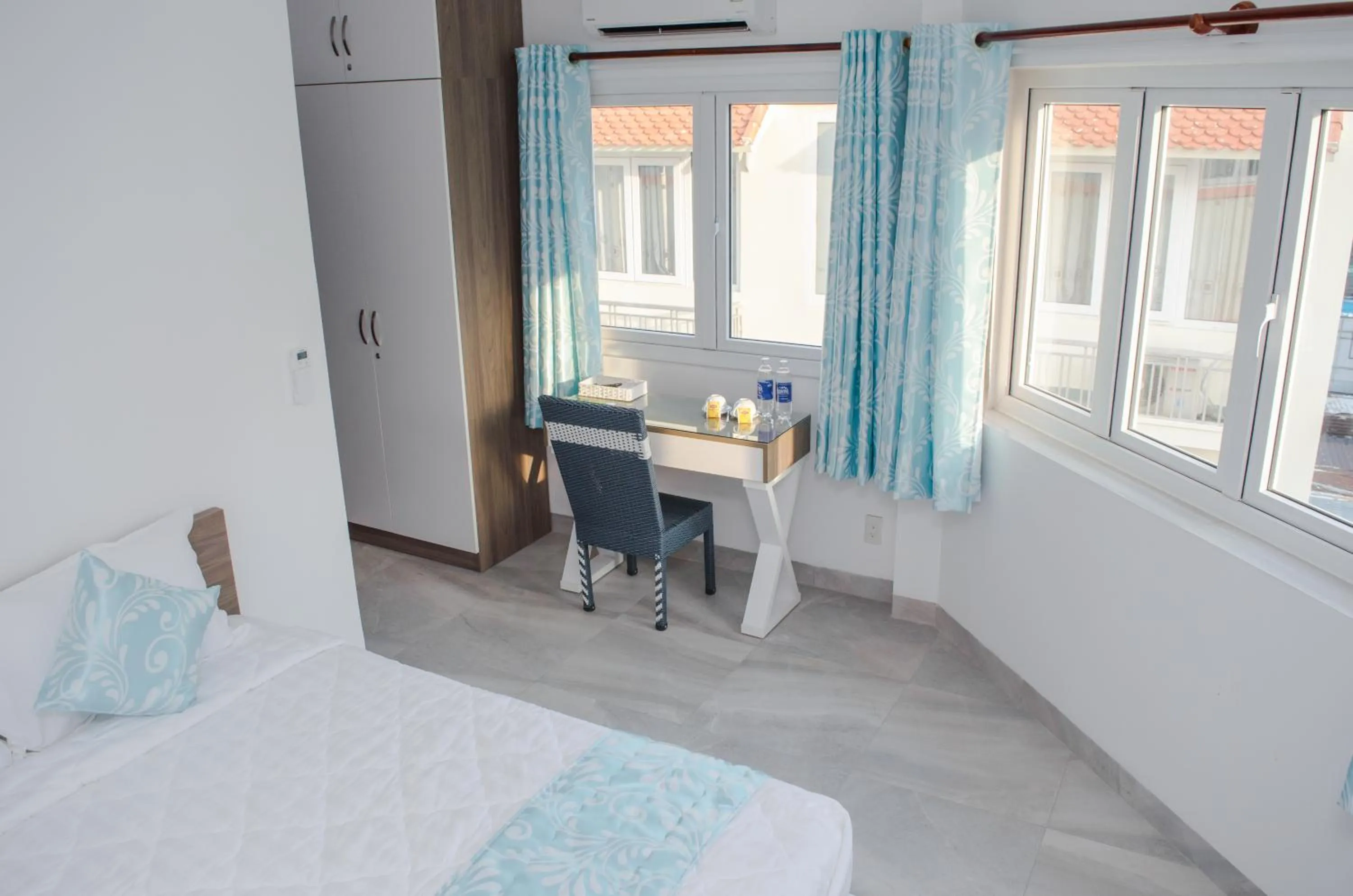 Bedroom, Bed in LeBlanc Saigon