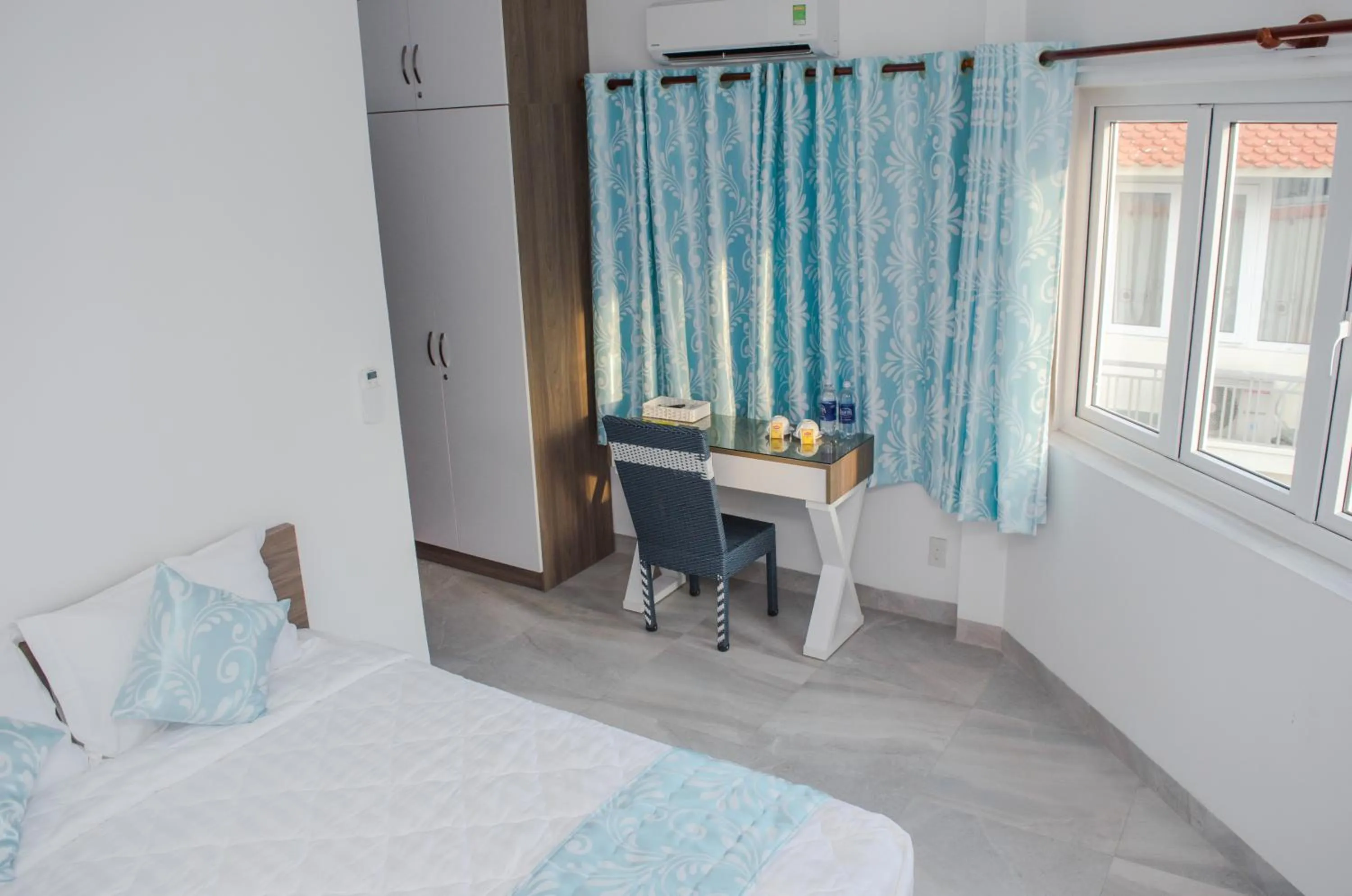 Bedroom, Bed in LeBlanc Saigon