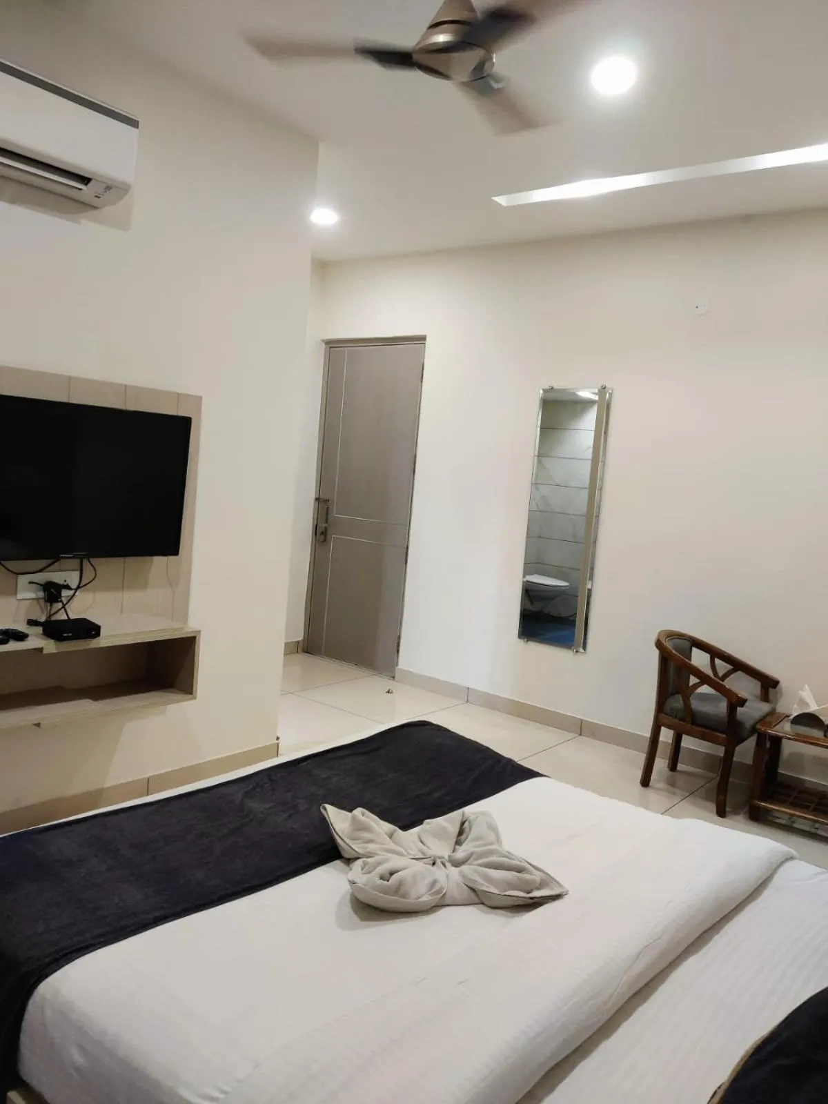 TV and multimedia, Bed in Hotel Hamilton