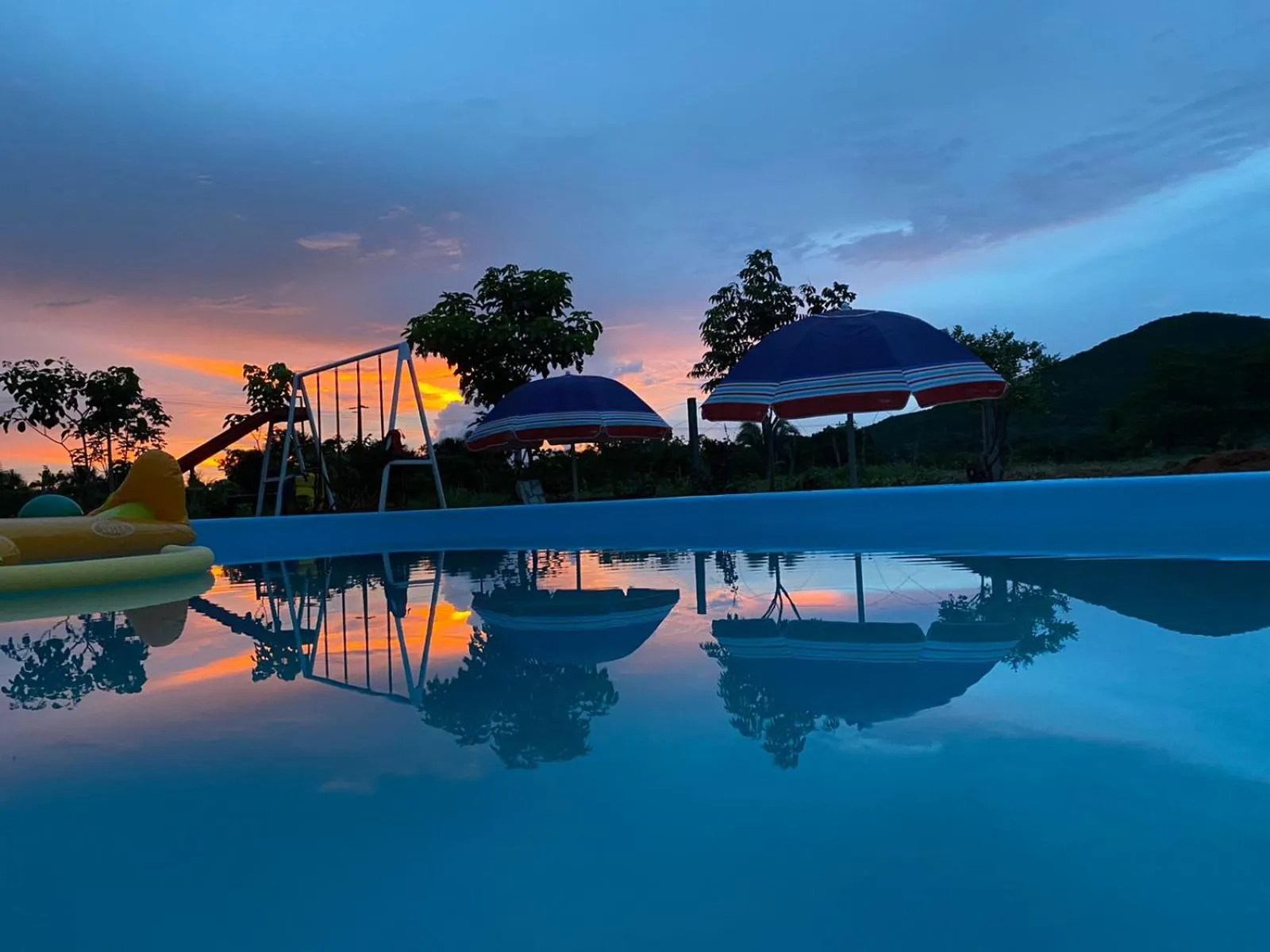 Swimming pool in Pousada do Nondas