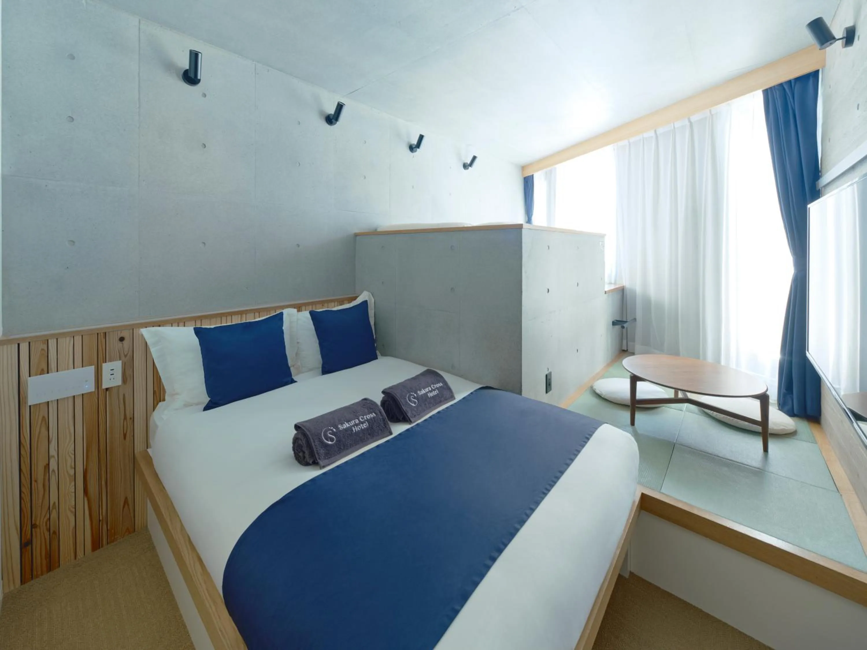 Photo of the whole room, Bed in Sakura Cross Hotel Shinjuku East Annex