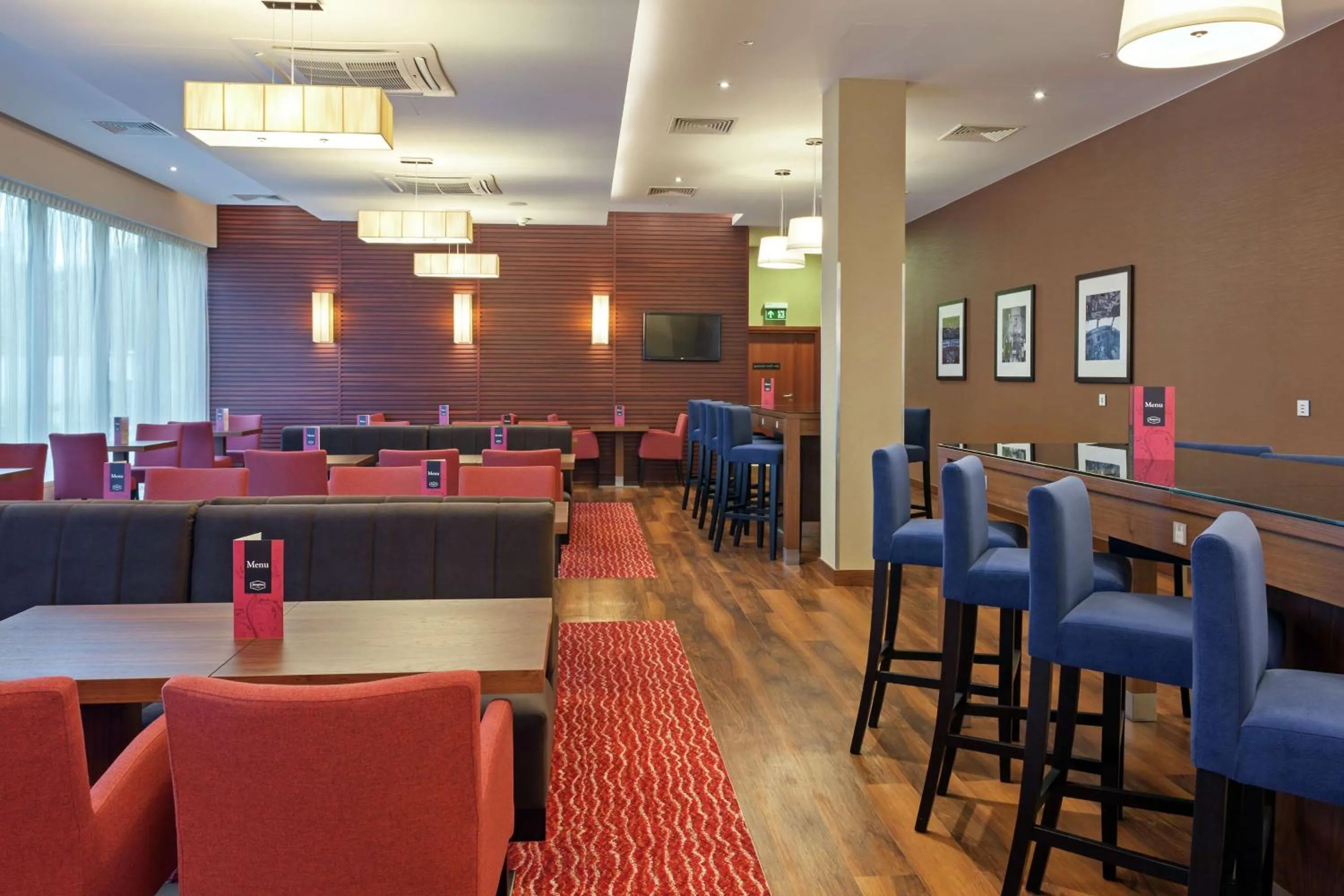 Restaurant/places to eat in Hampton by Hilton Warsaw Airport