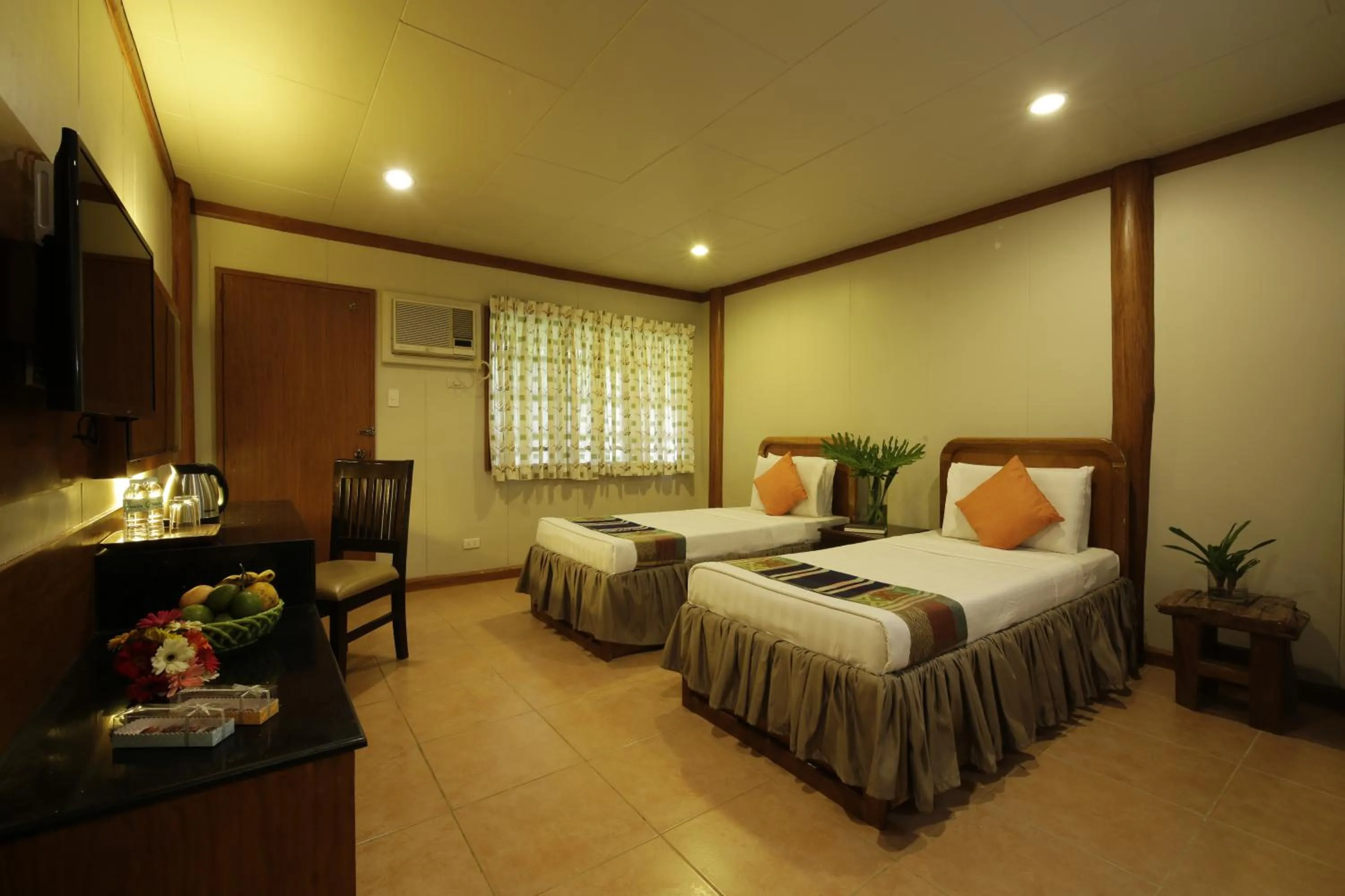 Bathroom, Bed in Malagos Garden Resort