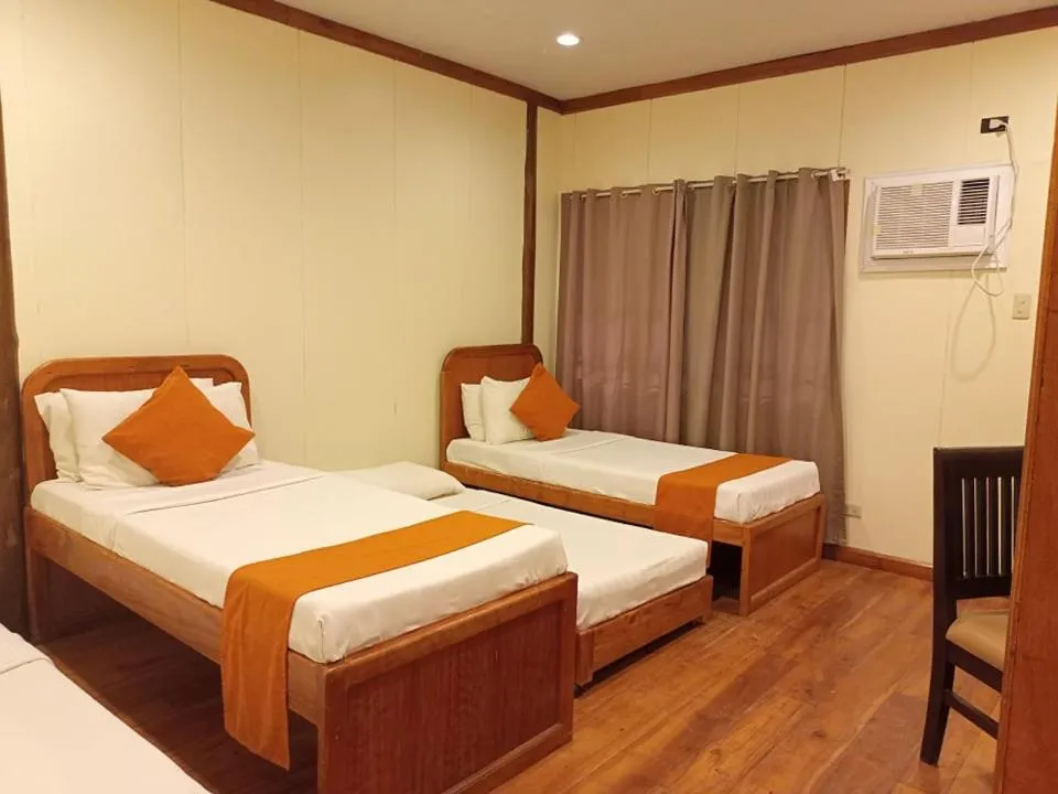 Bed in Malagos Garden Resort