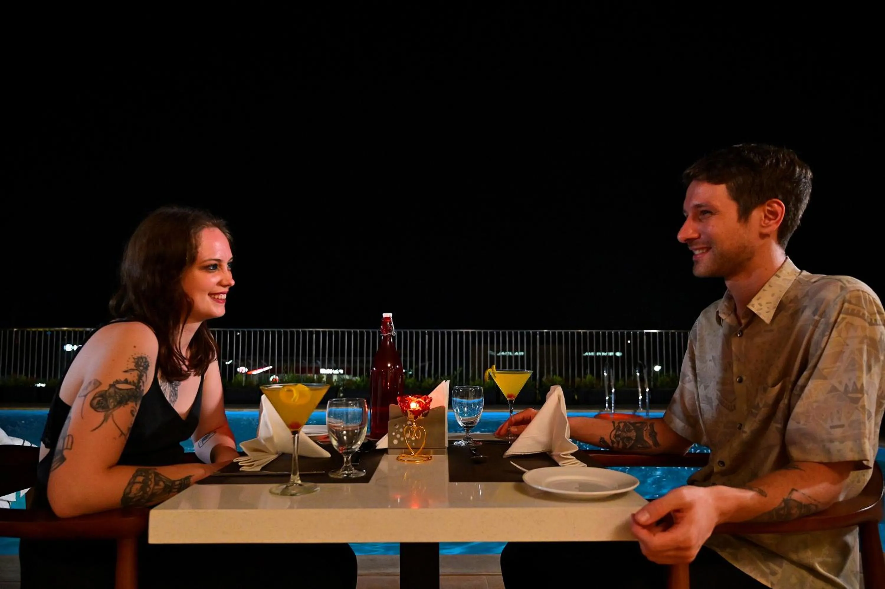 Restaurant/places to eat in Tribute Royale