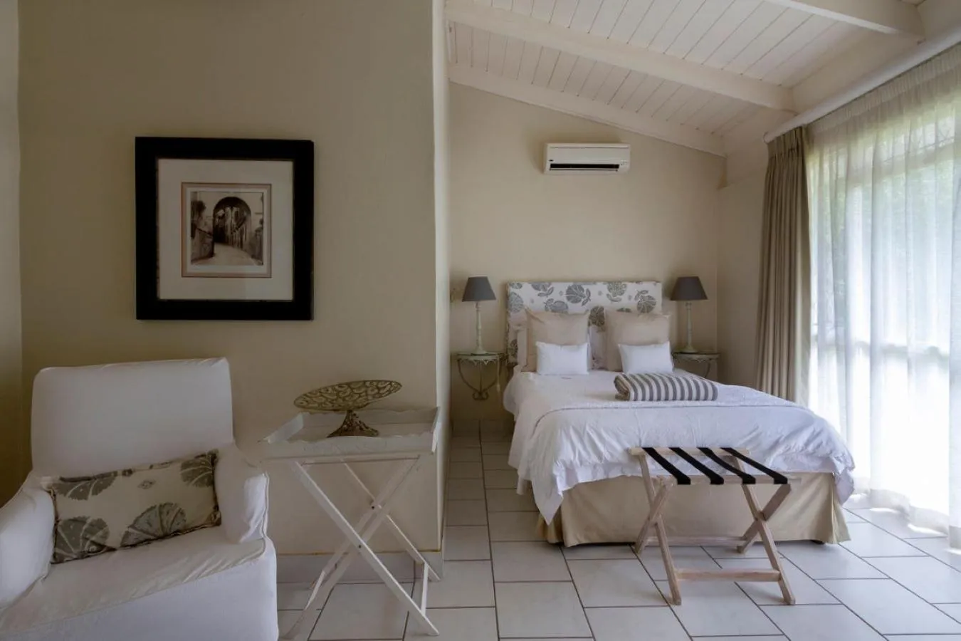 Bedroom, Bed in Avillahouse Guesthouse