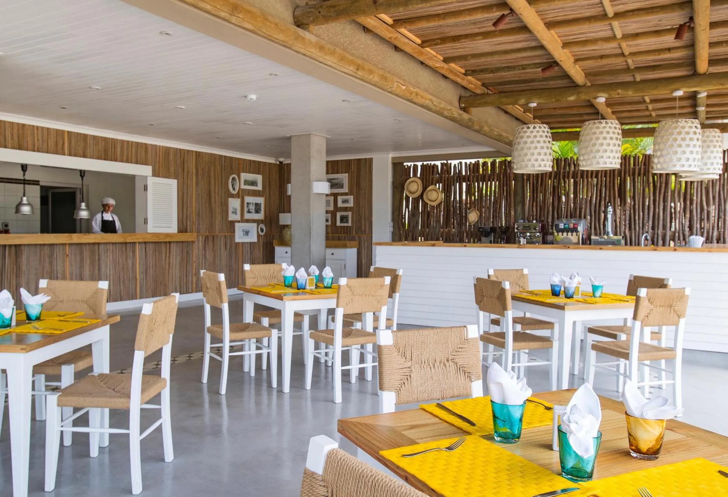 Restaurant/places to eat in Zilwa Attitude