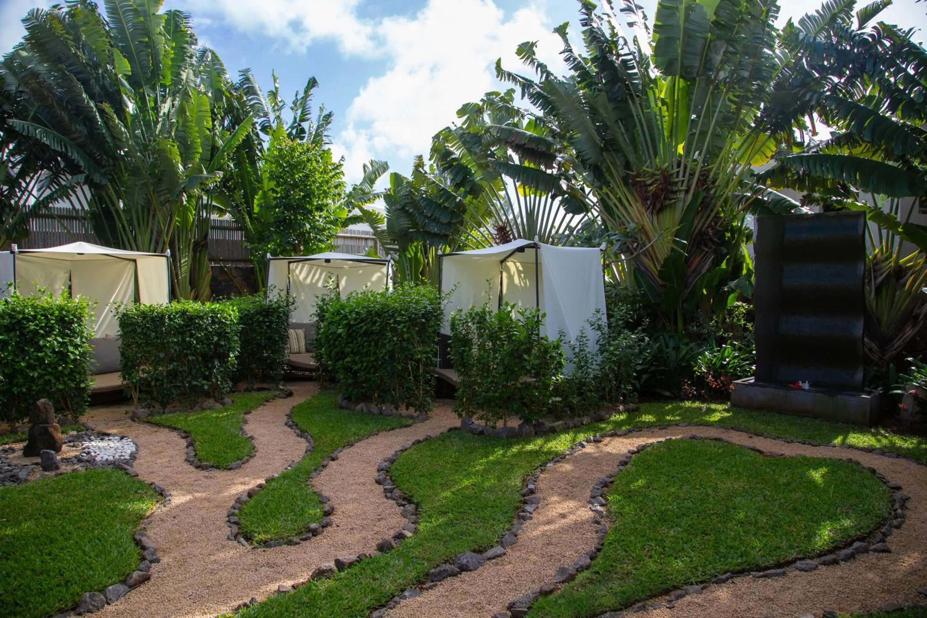 Garden in Zilwa Attitude