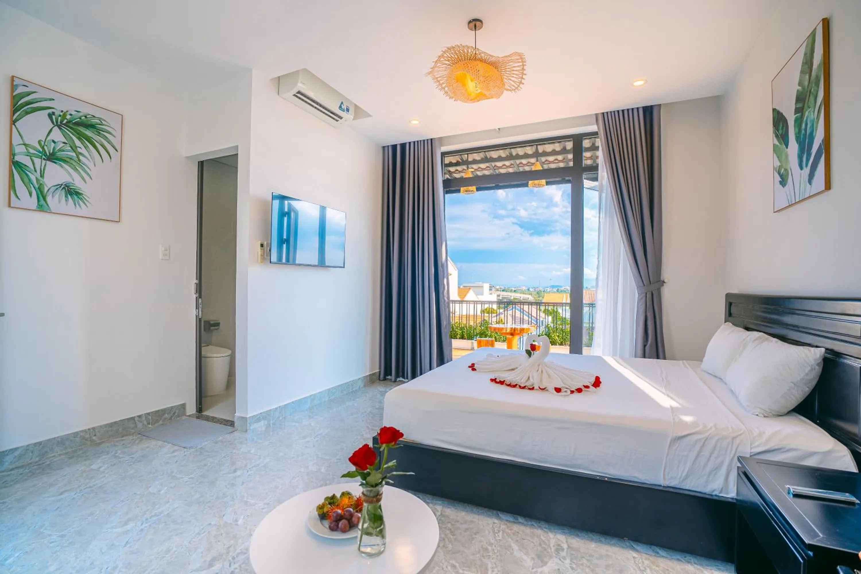 TV and multimedia, Bed in Beach Palm Villa Hoi An