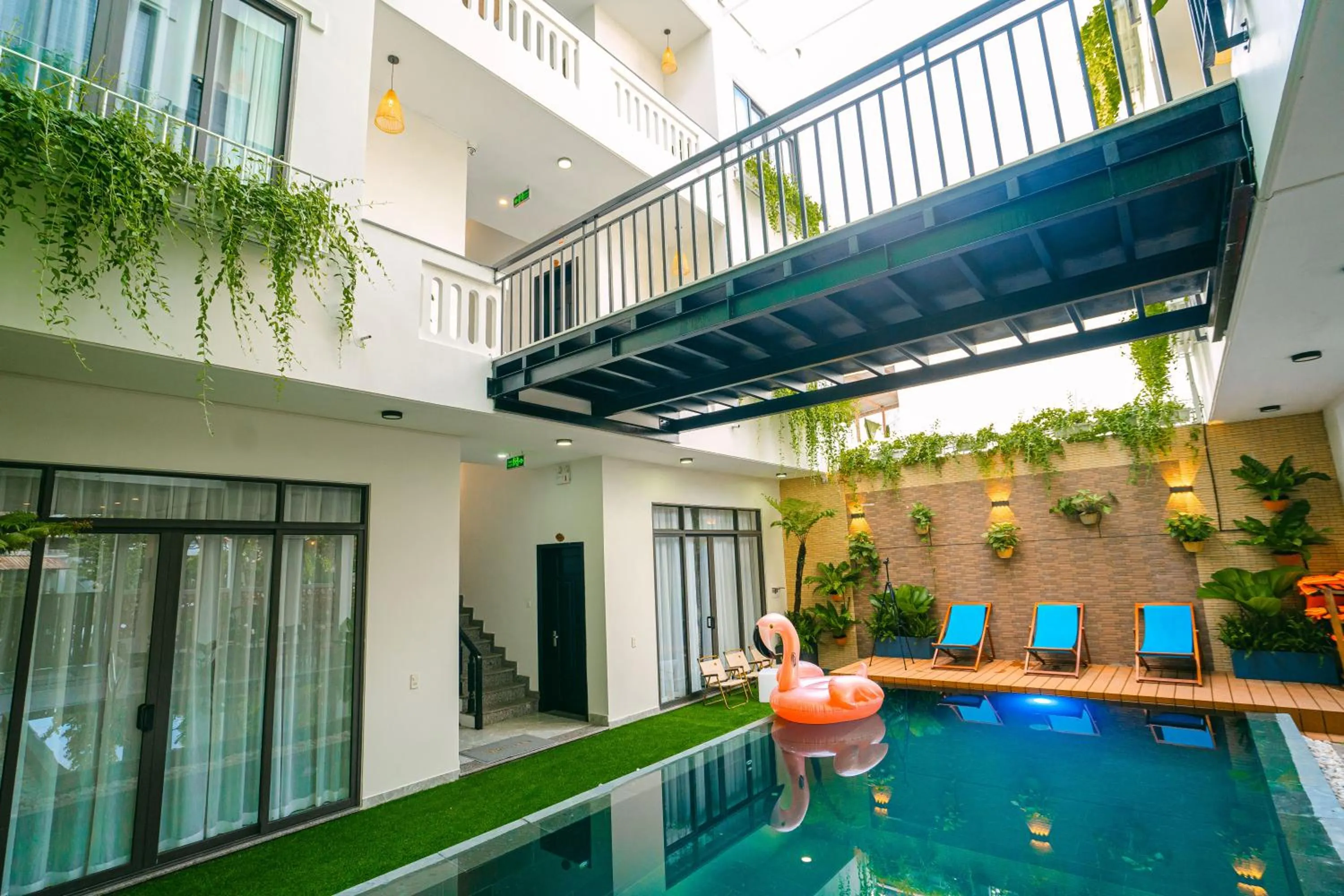 Swimming pool in Beach Palm Villa Hoi An