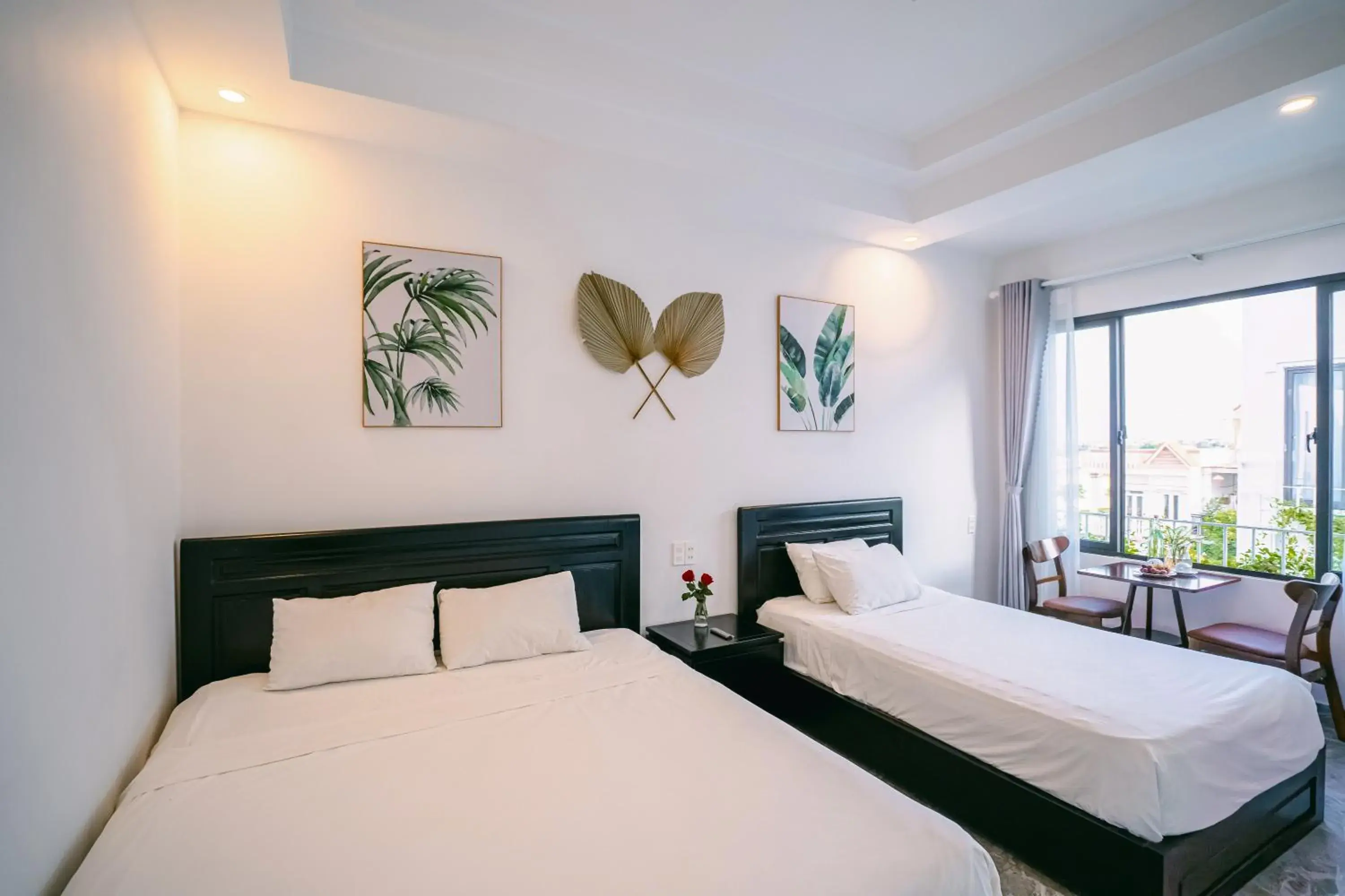 Triple Room with City View in Beach Palm Villa Hoi An Triple Room with City View in Beach Palm Villa Hoi An