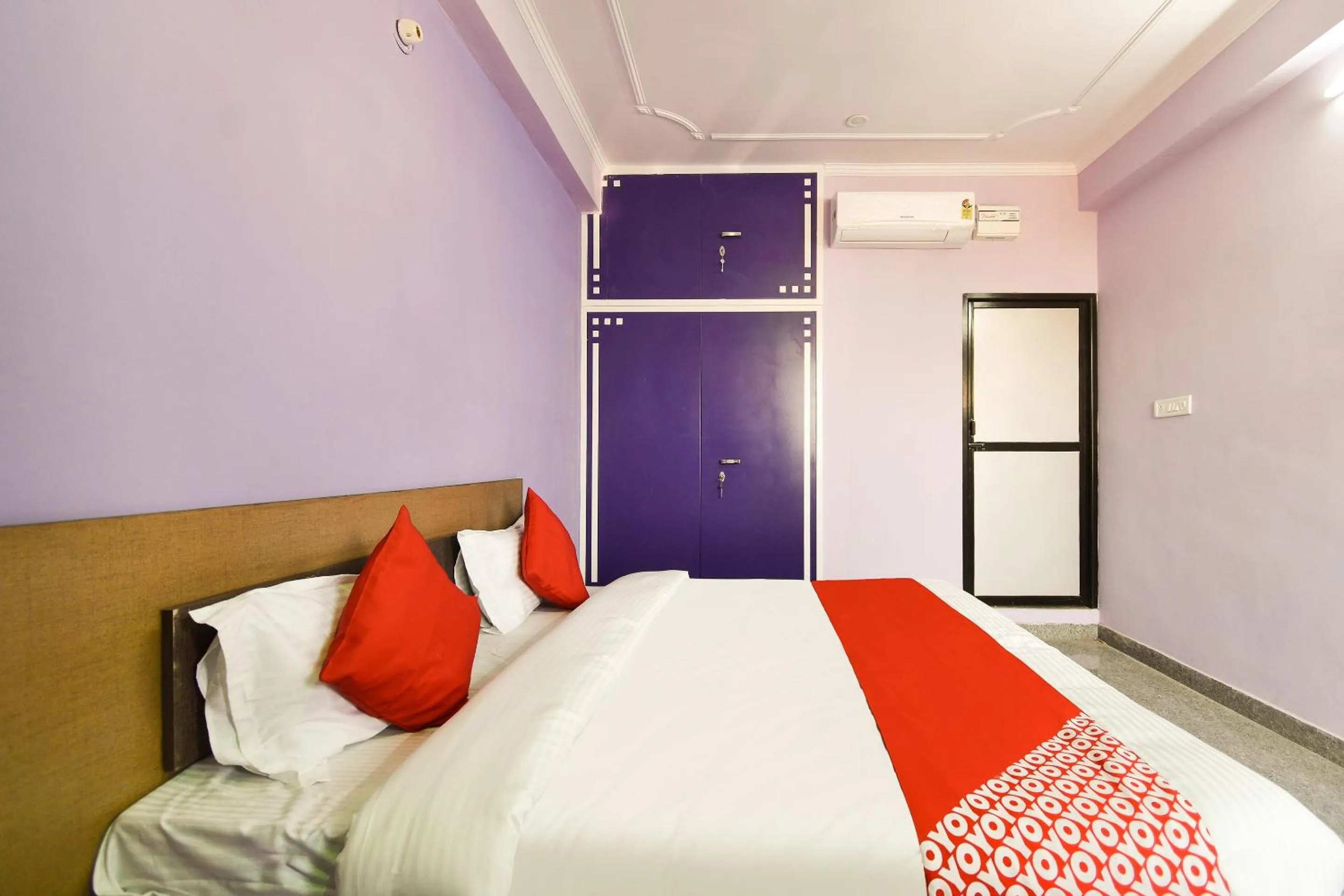 Bedroom, Bed in Hotel O Ridhi Sidhi Regency