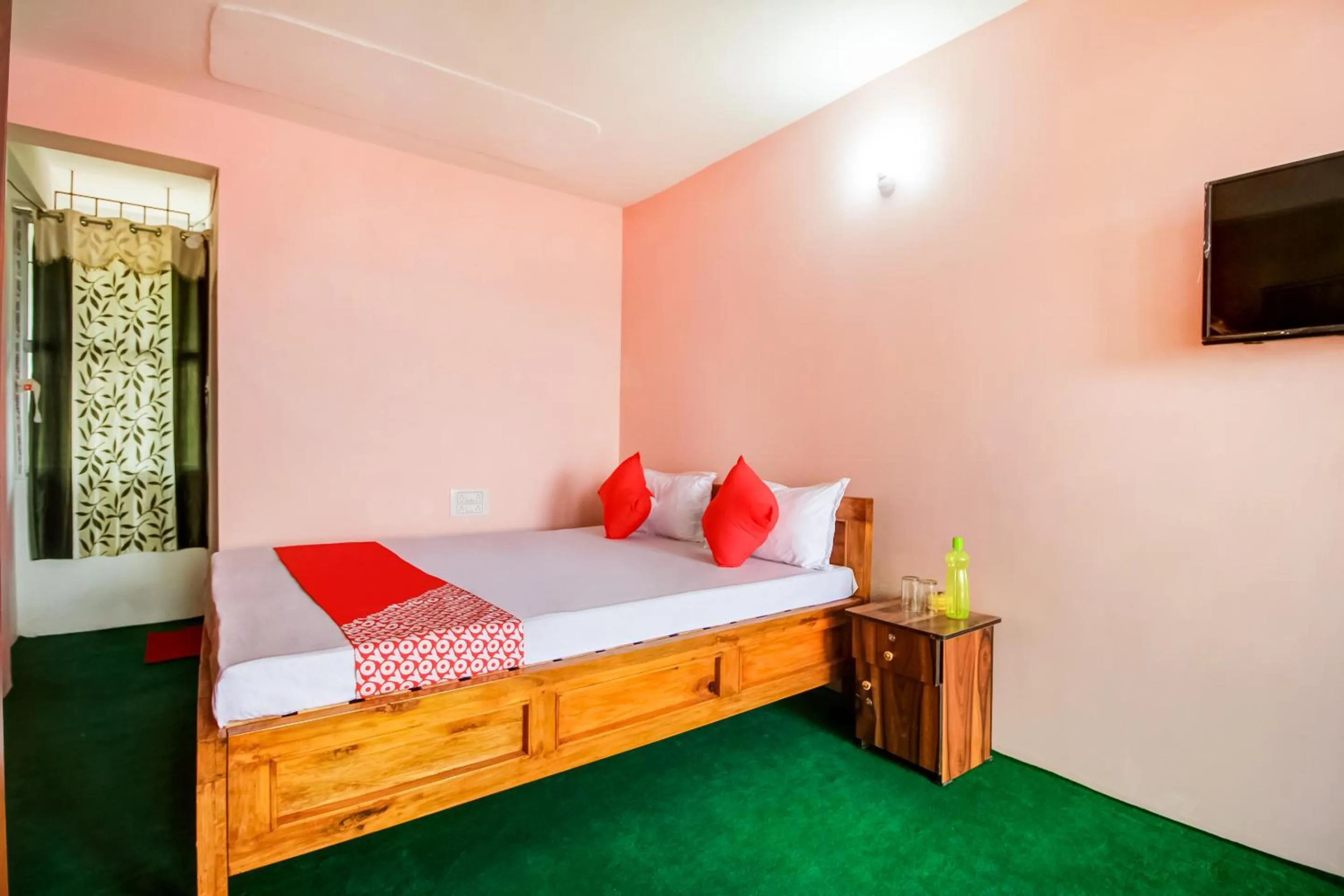 Bedroom in Hotel O Uzen Homestay