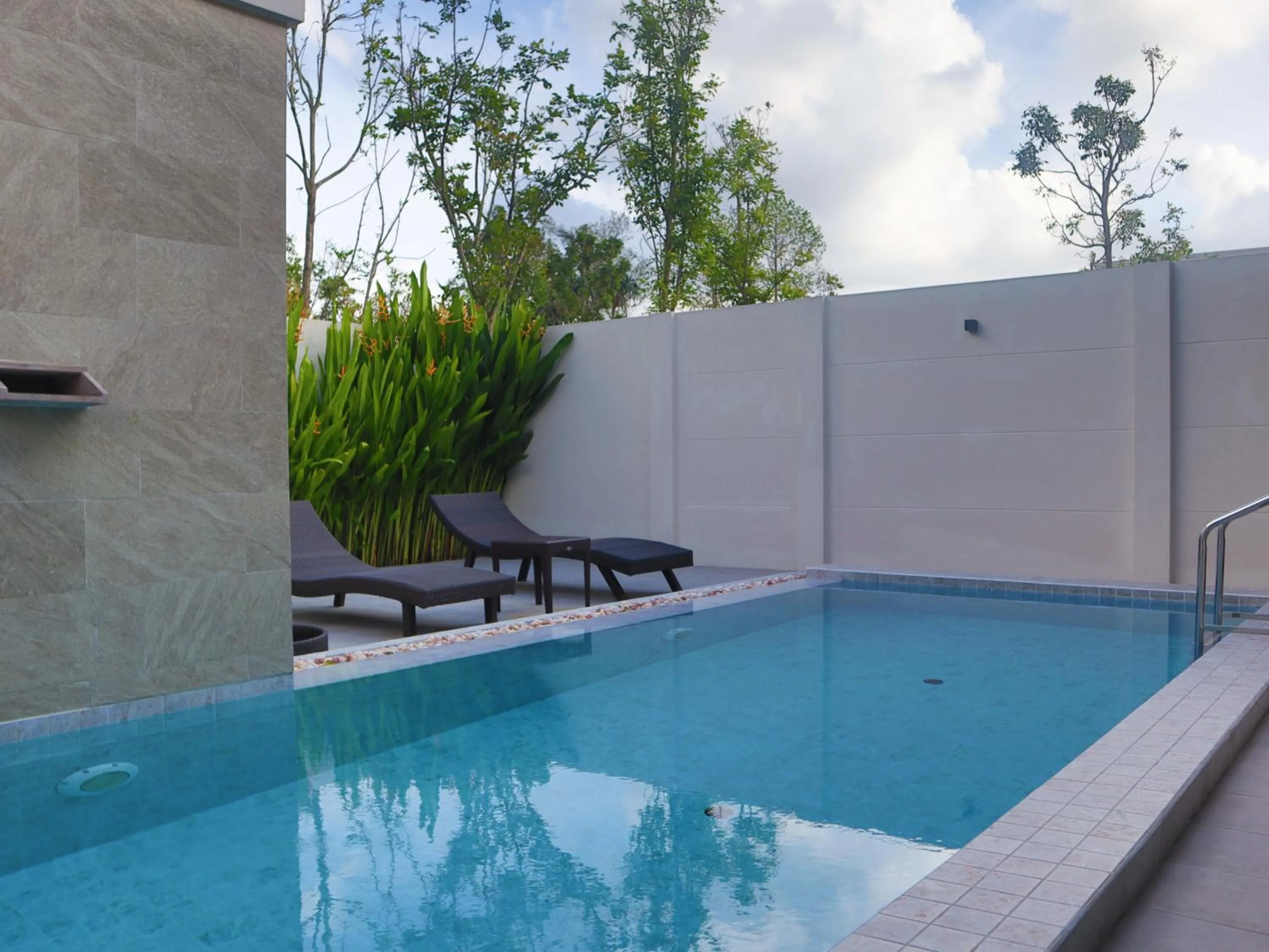Pool view in Toledo Pool Villa