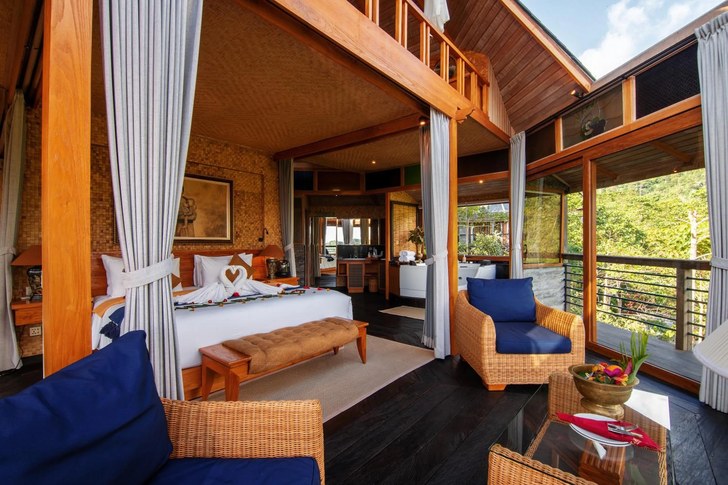 Bed in Munduk Heaven Luxury Villas