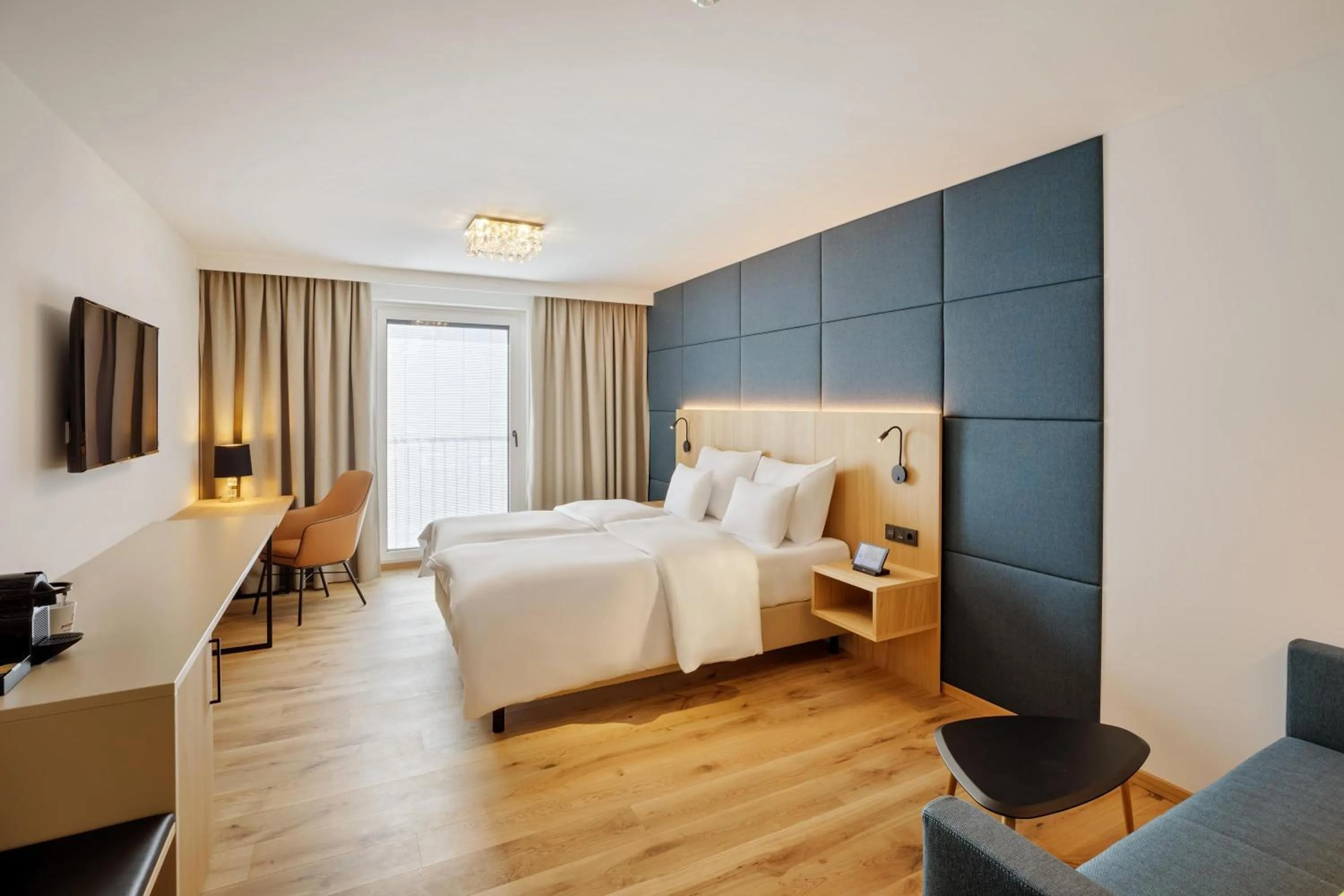 Photo of the whole room, Bed in Austria Trend Hotel Maximilian