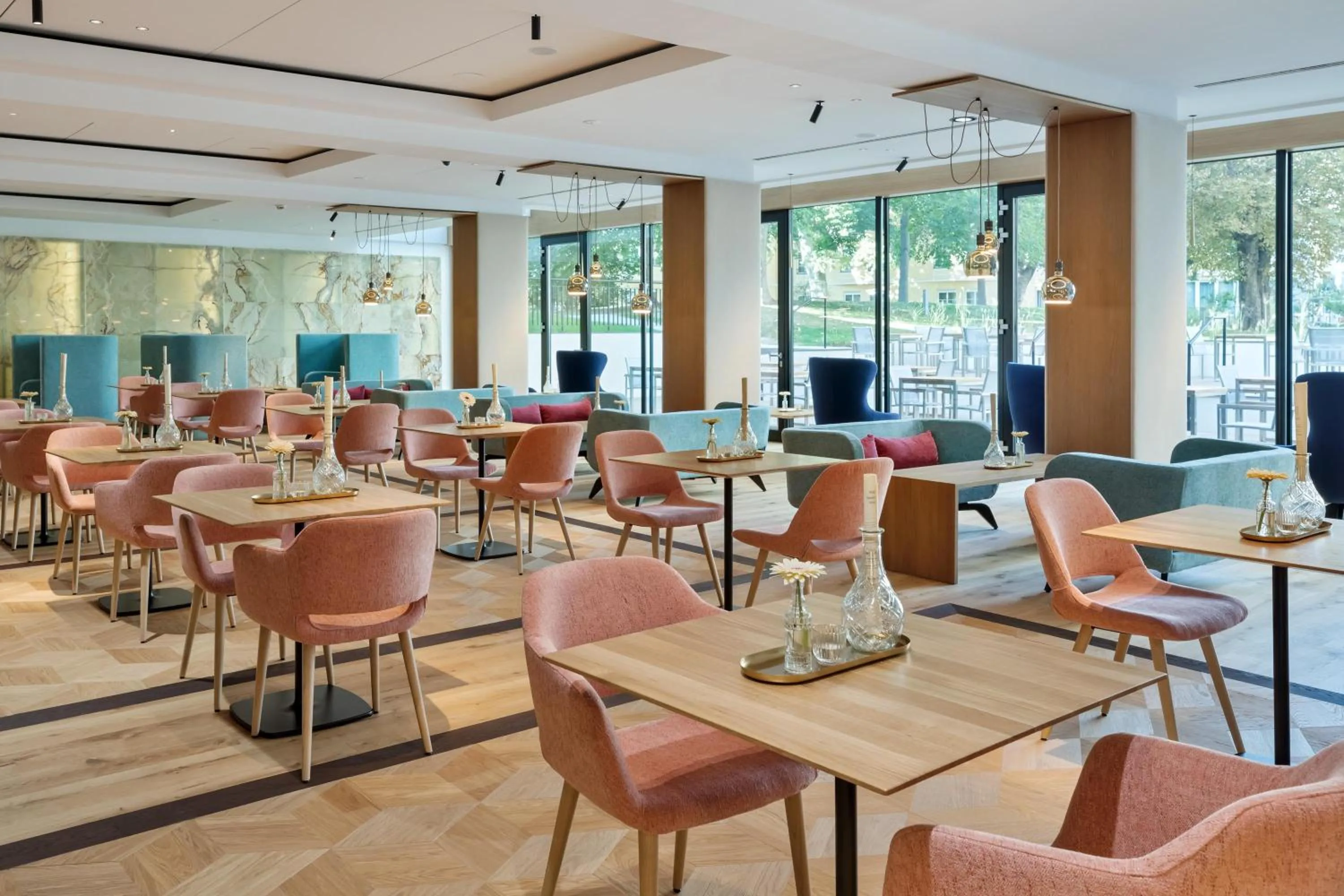 Restaurant/places to eat in Austria Trend Hotel Maximilian