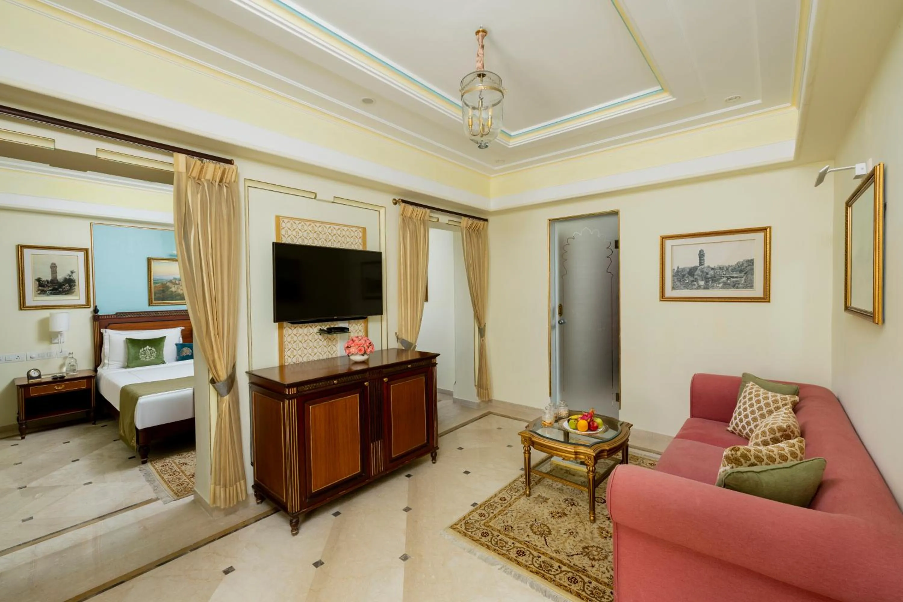 Bedroom in Taj Fateh Prakash Palace Udaipur