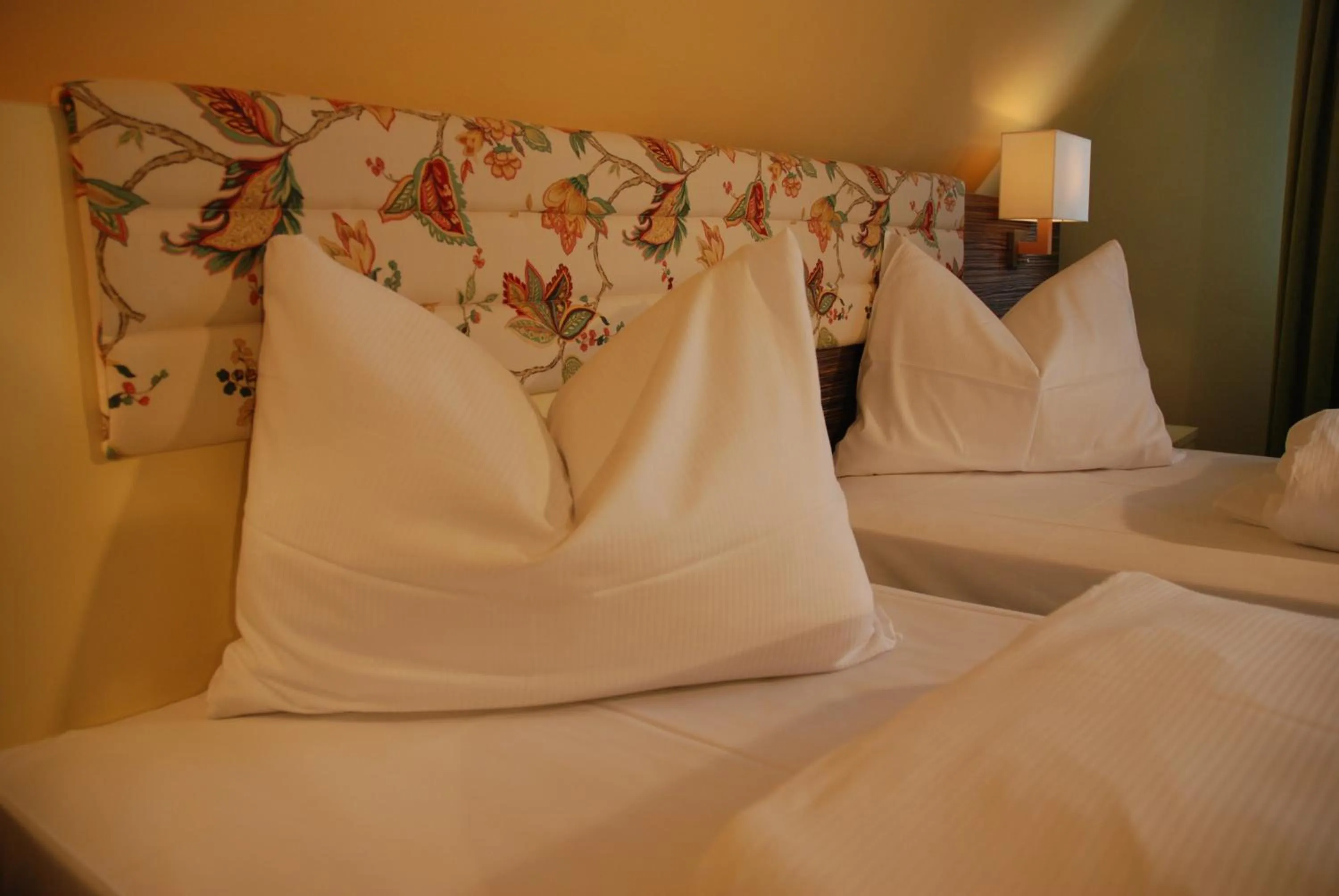 Bed in Prinzhotel Rothenburg