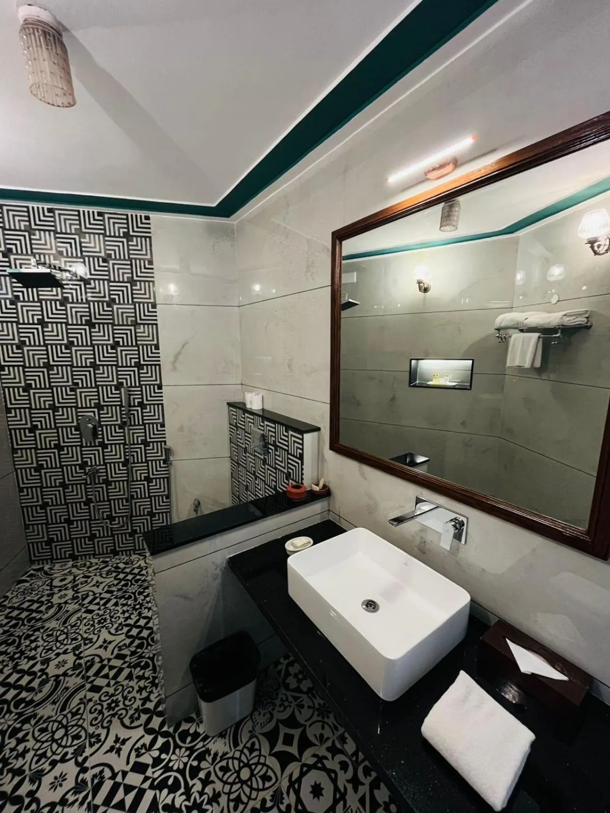 Shikarbadi Hotel - By The Lake Heritage by HRH Group of Hotels