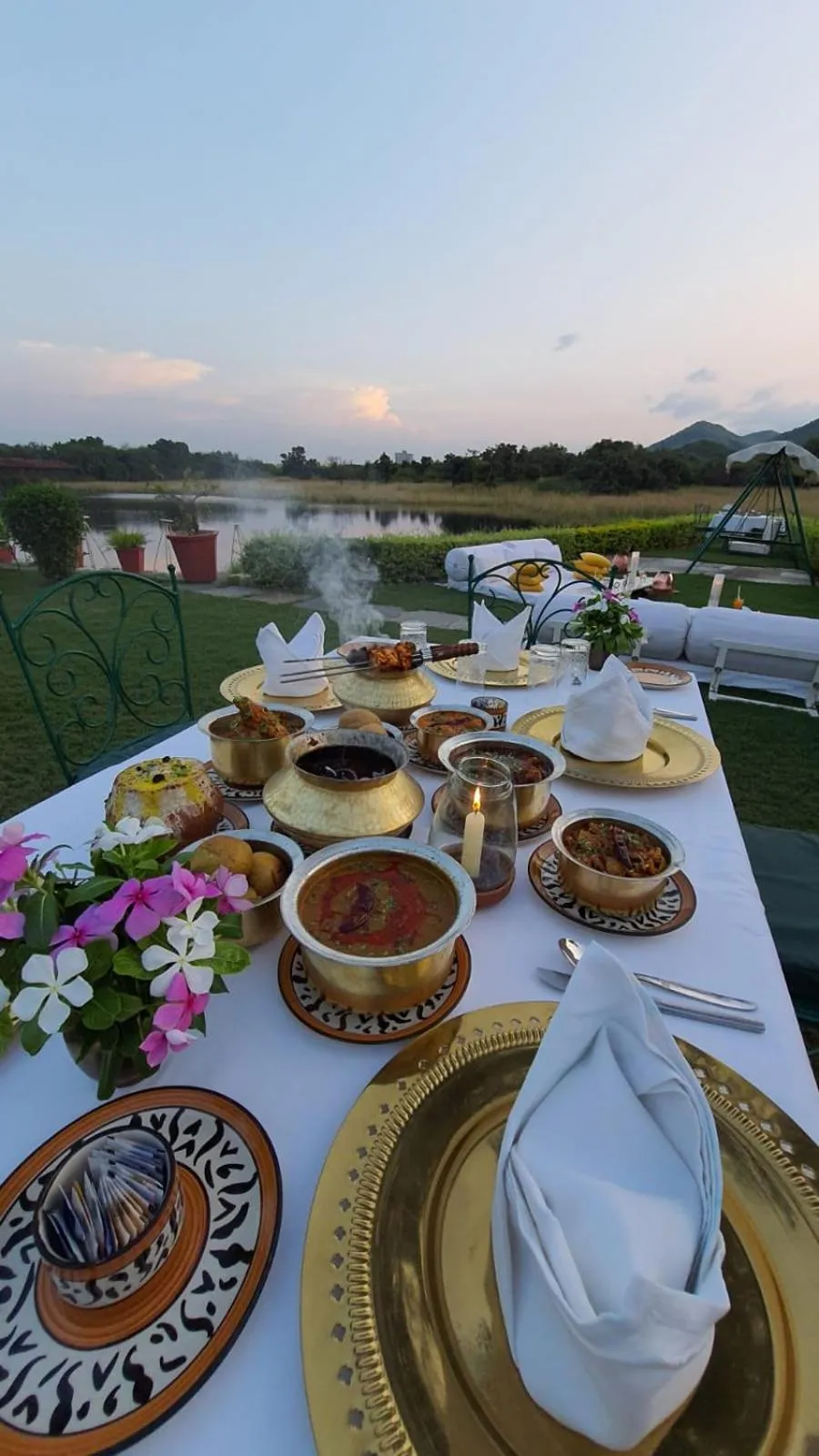 Shikarbadi Hotel - By The Lake Heritage by HRH Group of Hotels