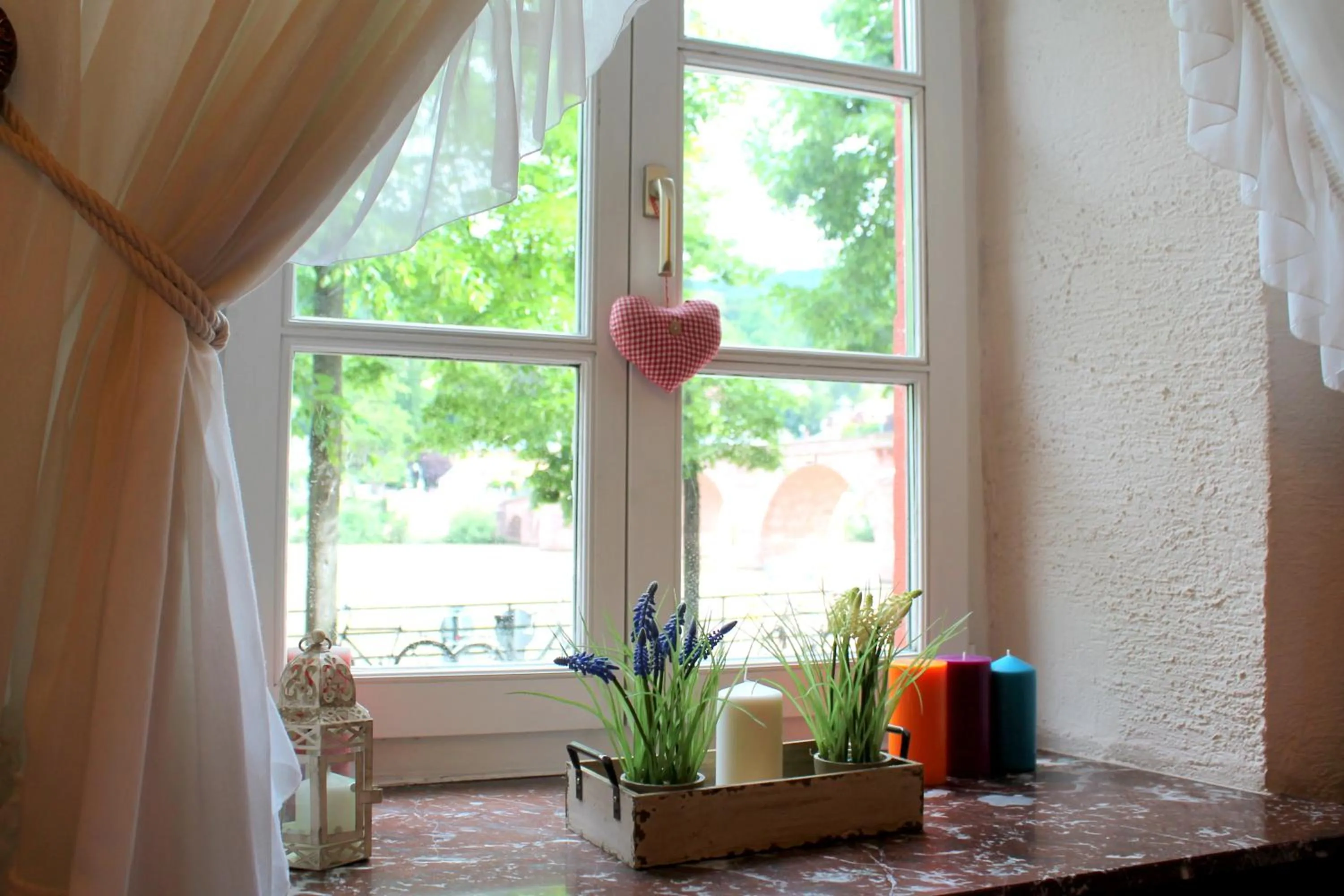 Restaurant/places to eat in Vier Jahreszeiten