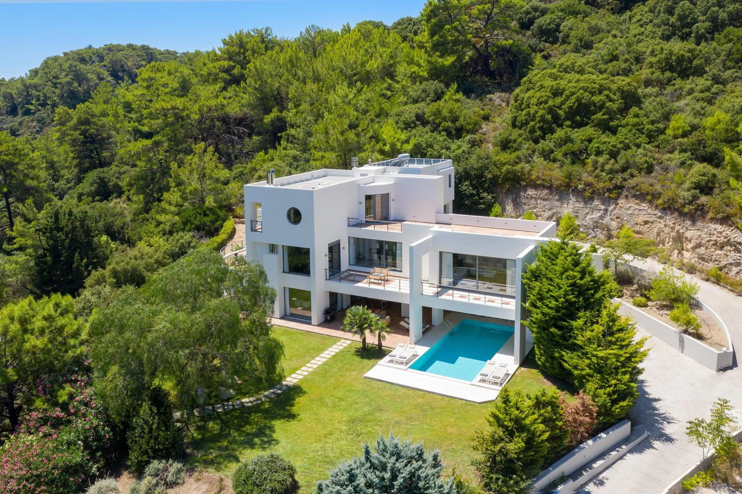 Ixian Hilltop Villa