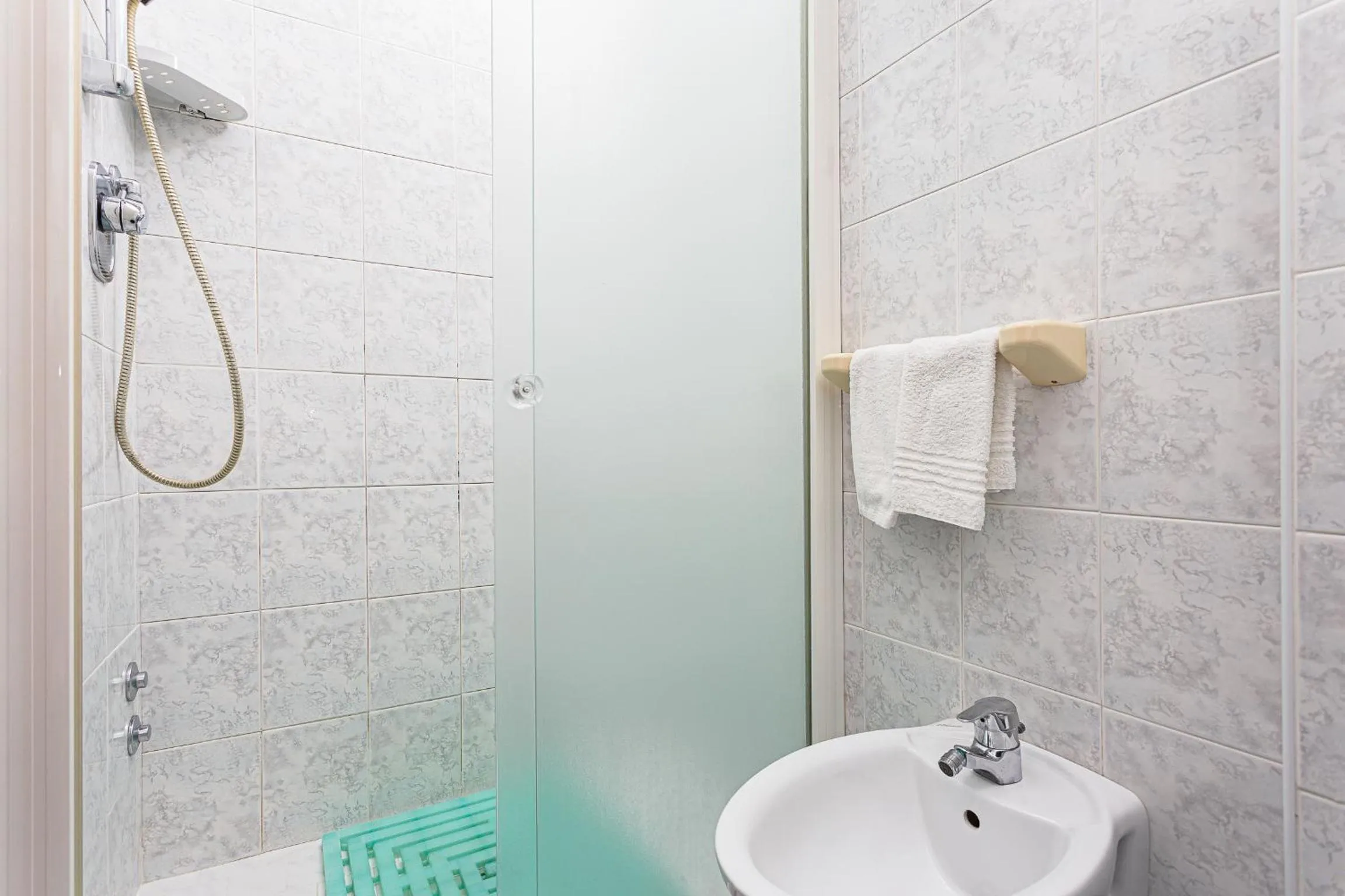 Shower in Little Hotel