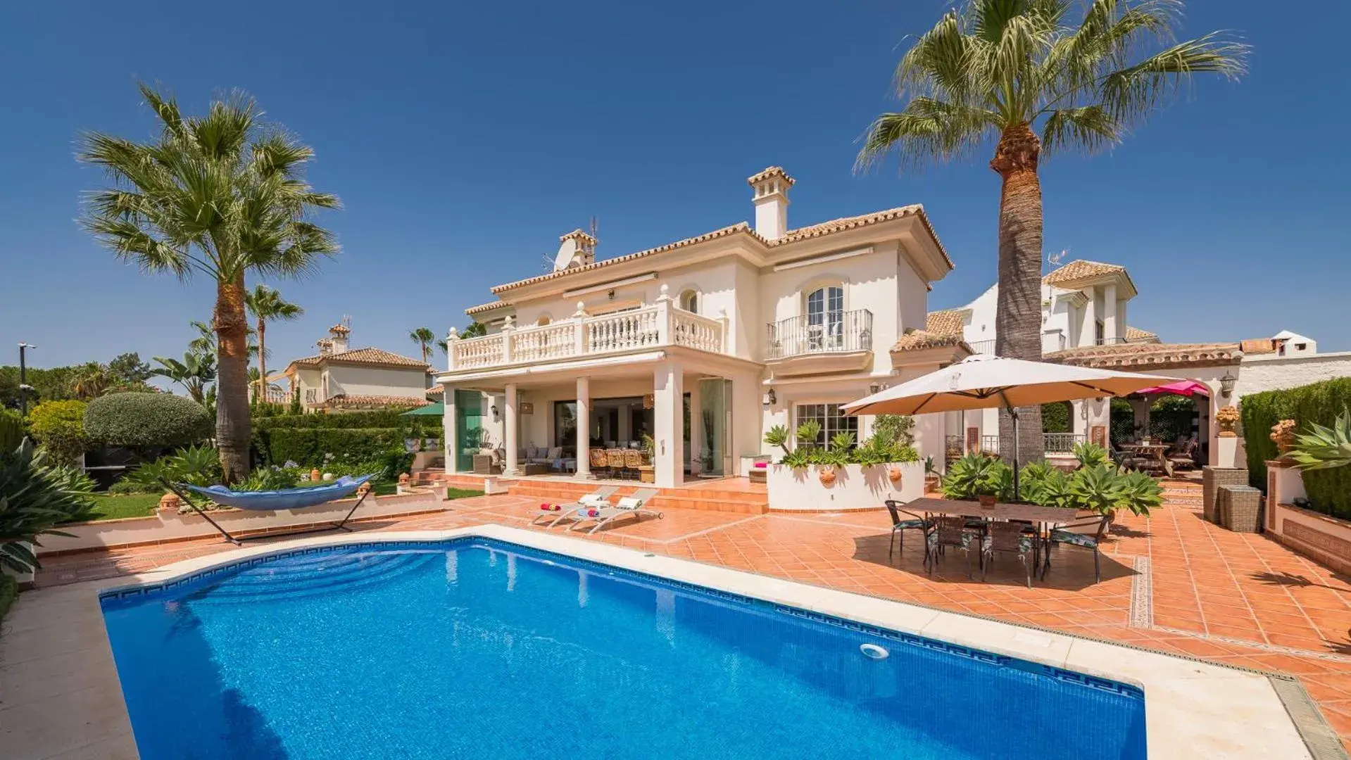 Golden Mile Villa Close to Beach Golden Mile Villa Close to Beach