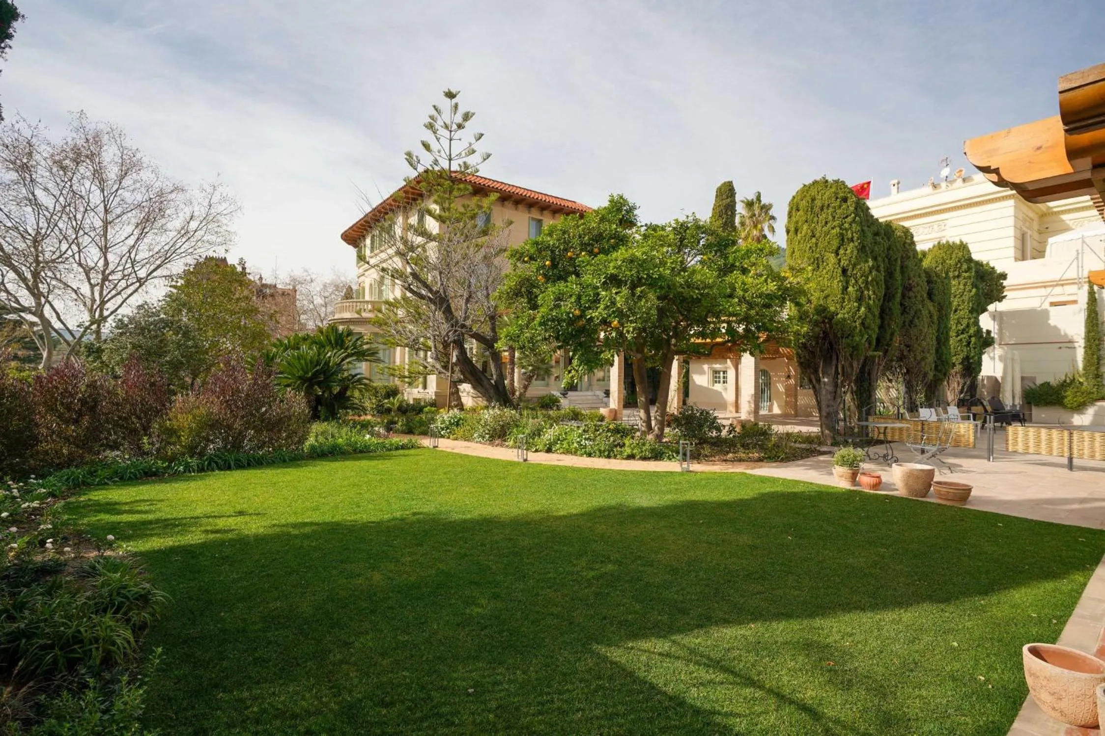 Property building in Hotel Boutique Mirlo Barcelona