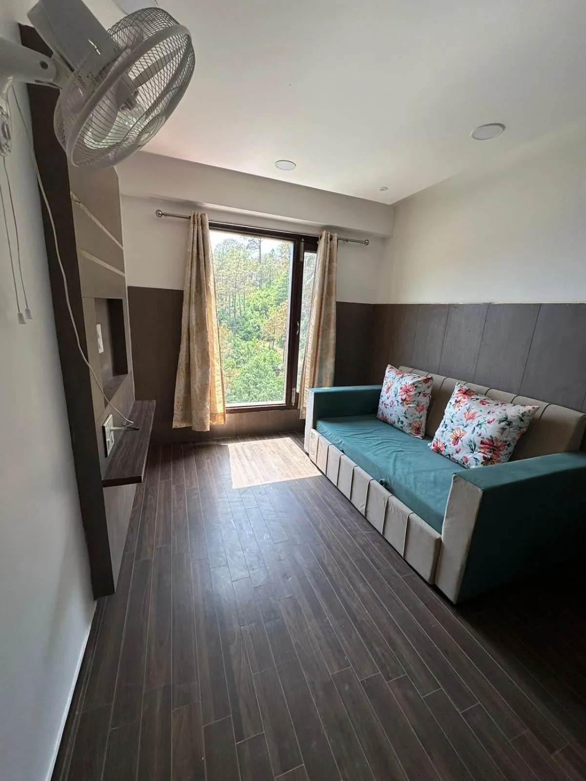 Bed in The Hoften Blue Magnets, Dalhousie