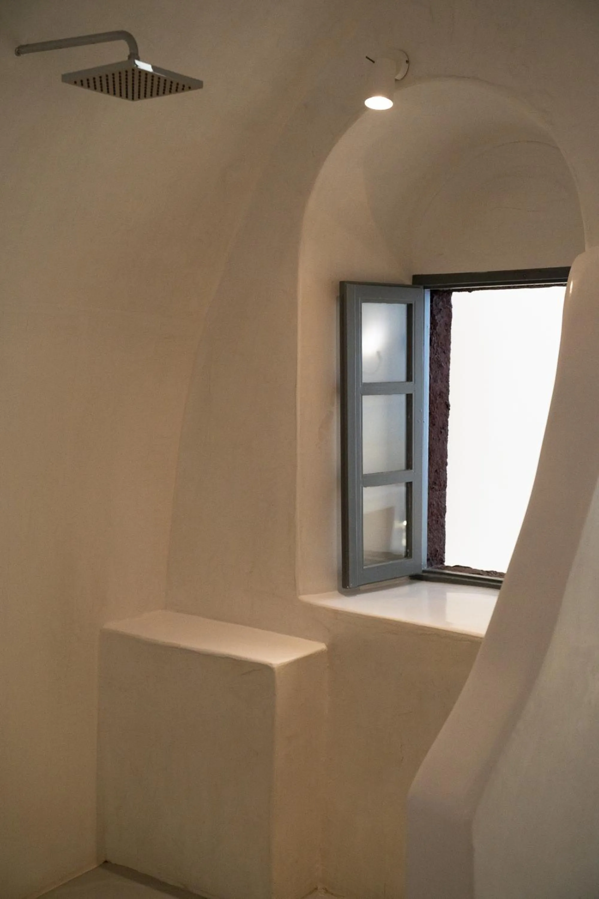 Bathroom in Cilon Suites Santorini