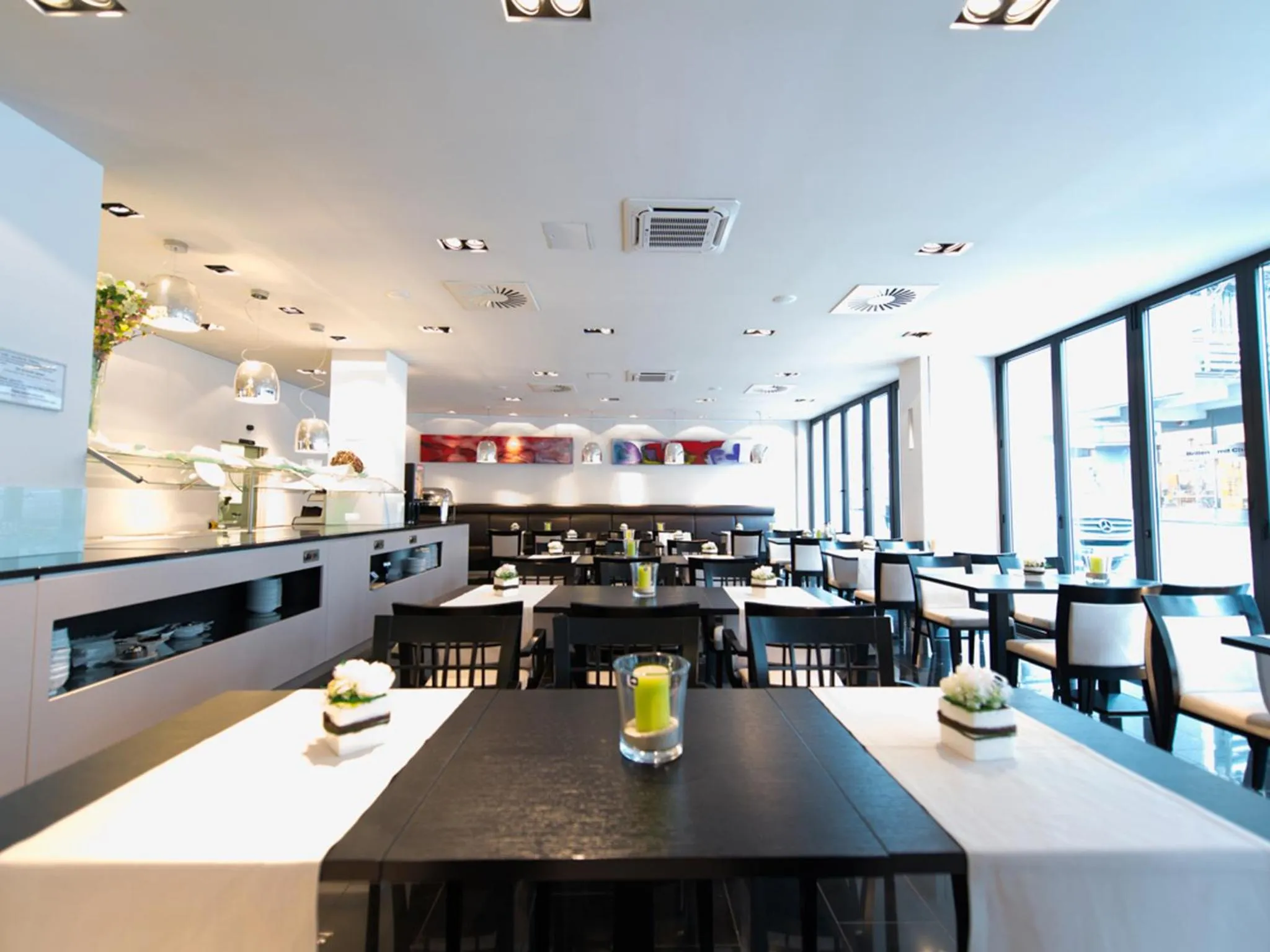 Restaurant/places to eat in Aquis Grana City Hotel