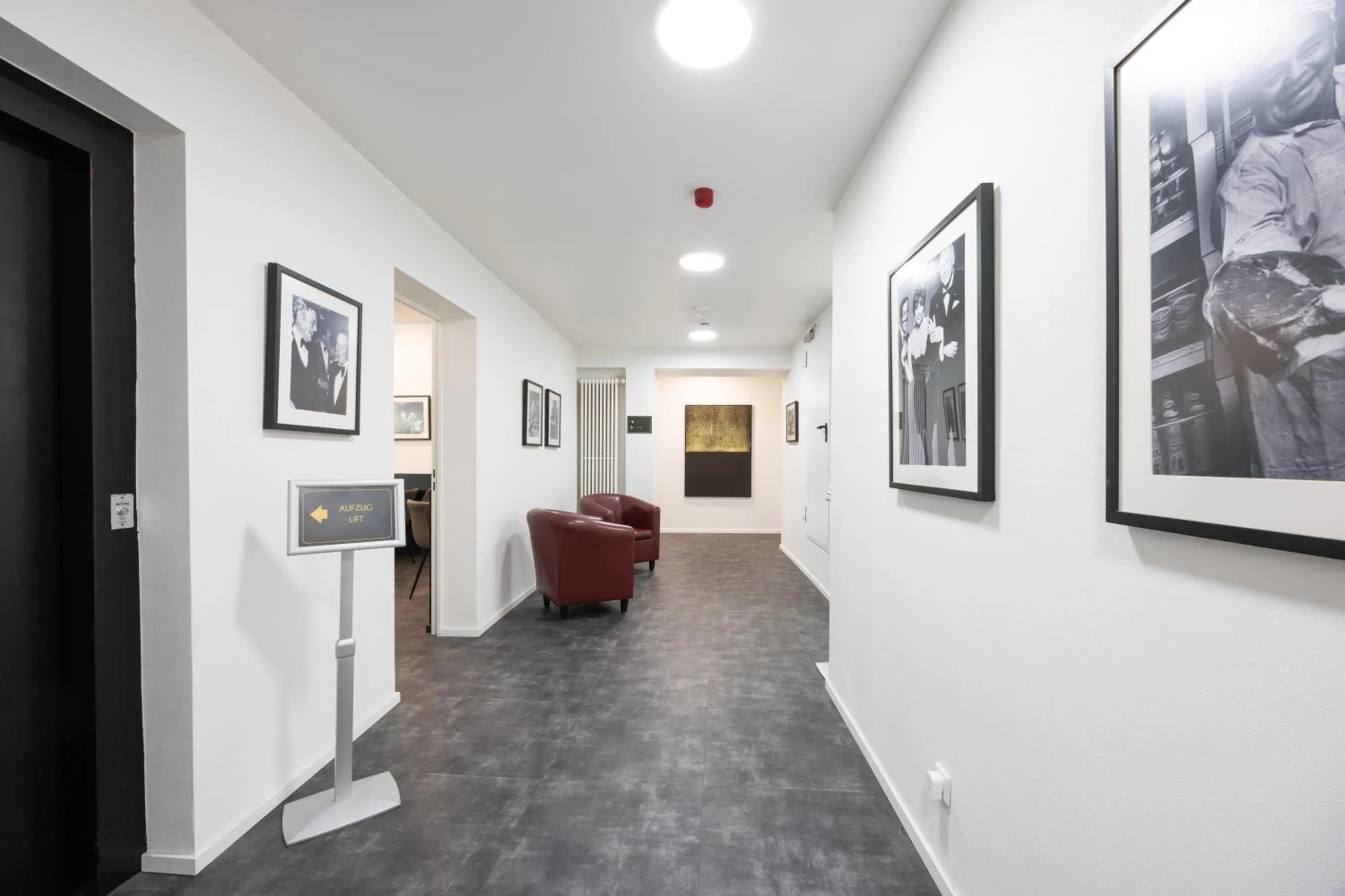 Decorative detail in Panorama Hotel Rheinkrone